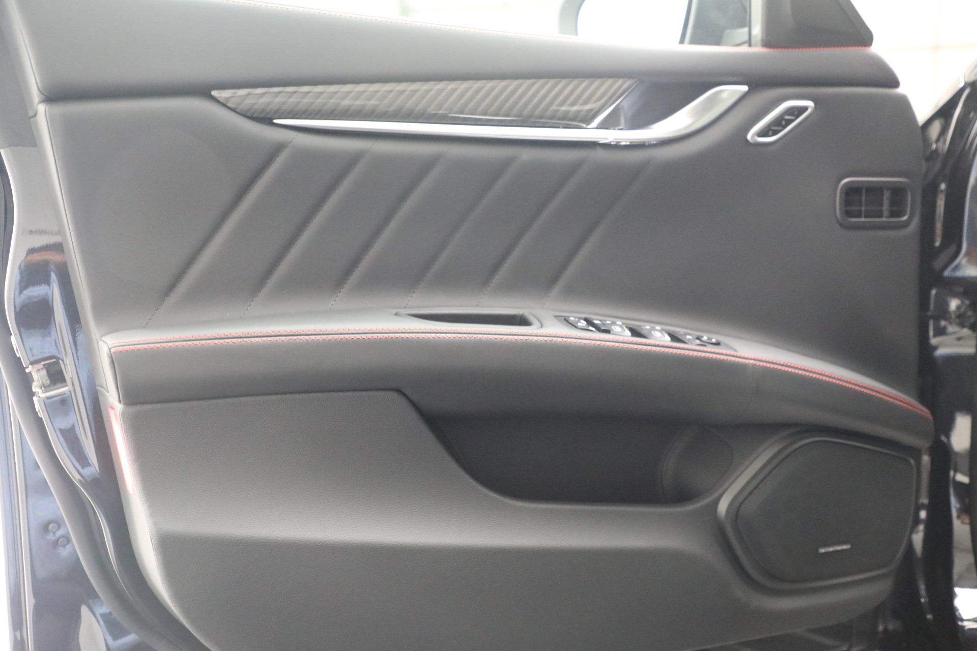 New 2022 Maserati Ghibli Modena Q4 | St. Petersburg, FL