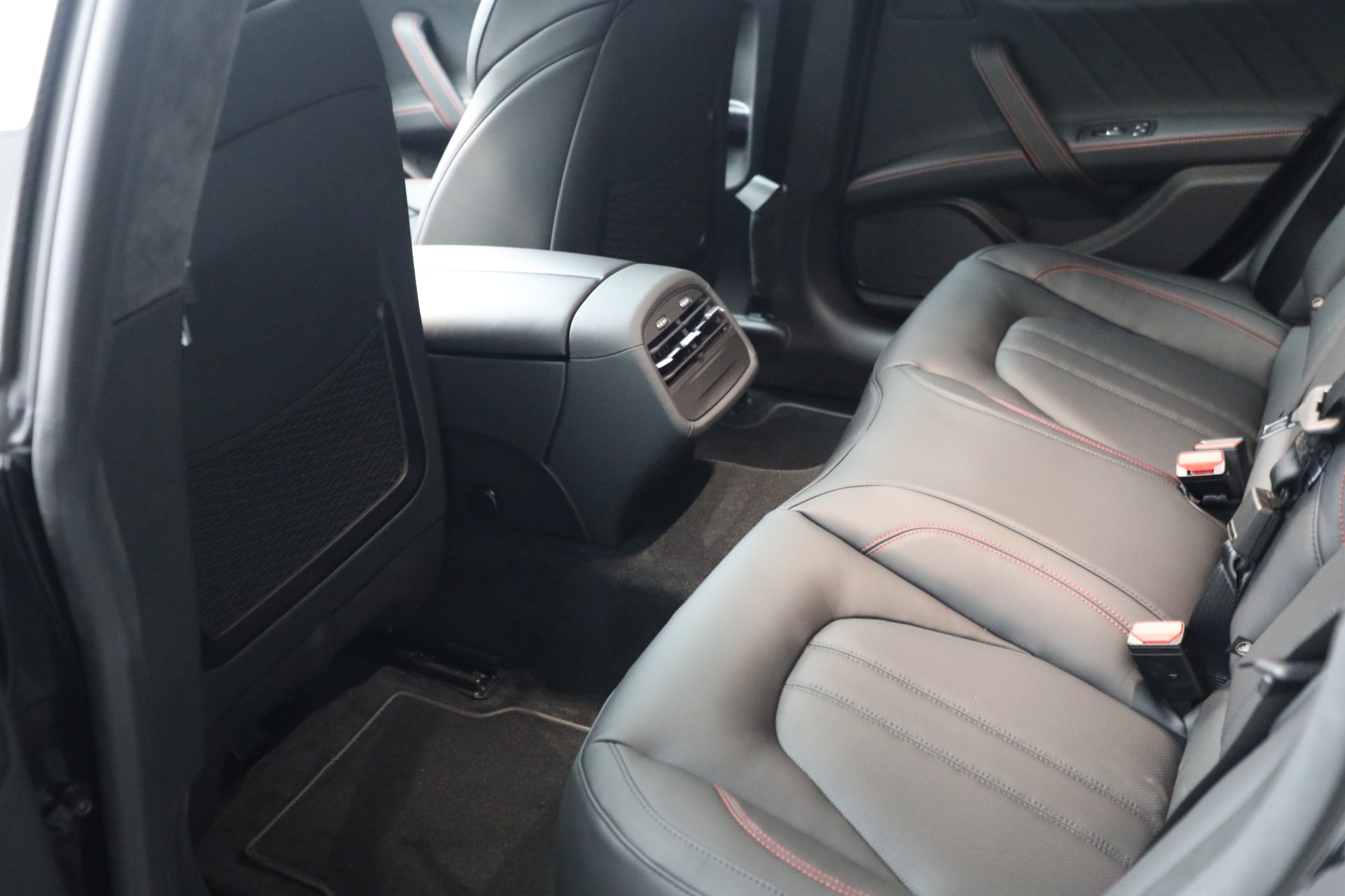New 2022 Maserati Ghibli Modena Q4 | St. Petersburg, FL