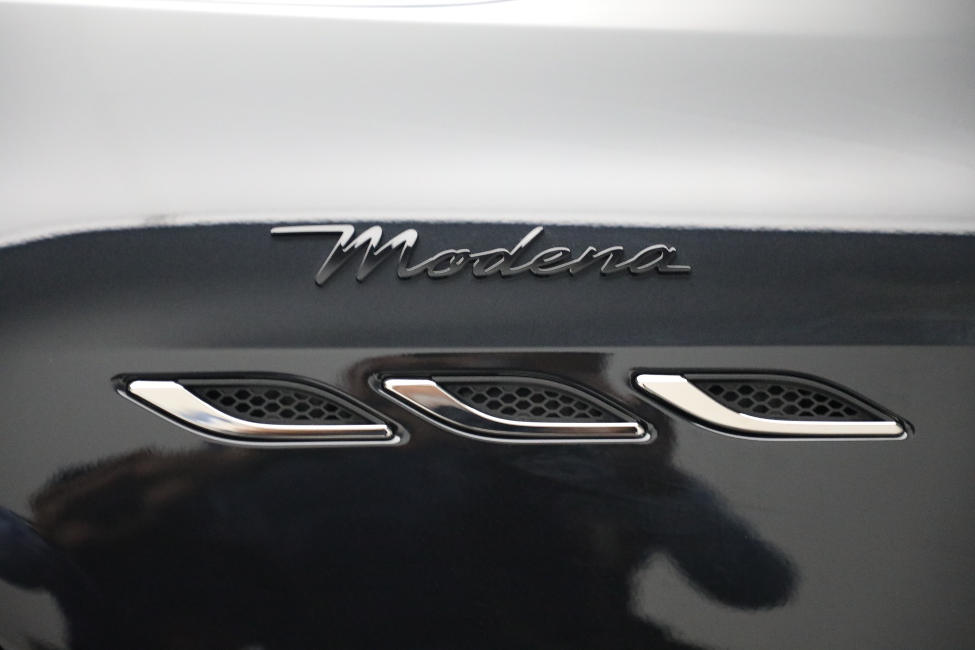 New 2022 Maserati Ghibli Modena Q4 | St. Petersburg, FL