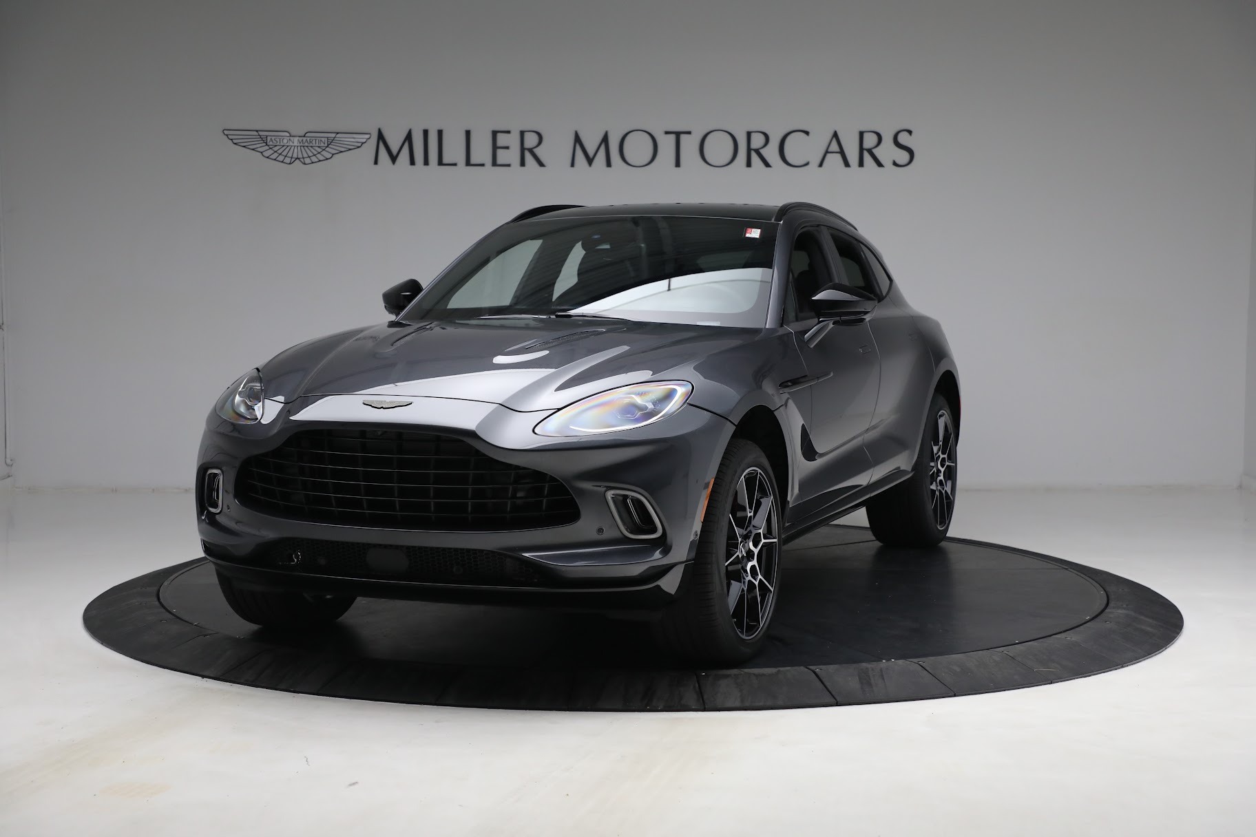 Used 2021 Aston Martin DBX | St. Petersburg, FL
