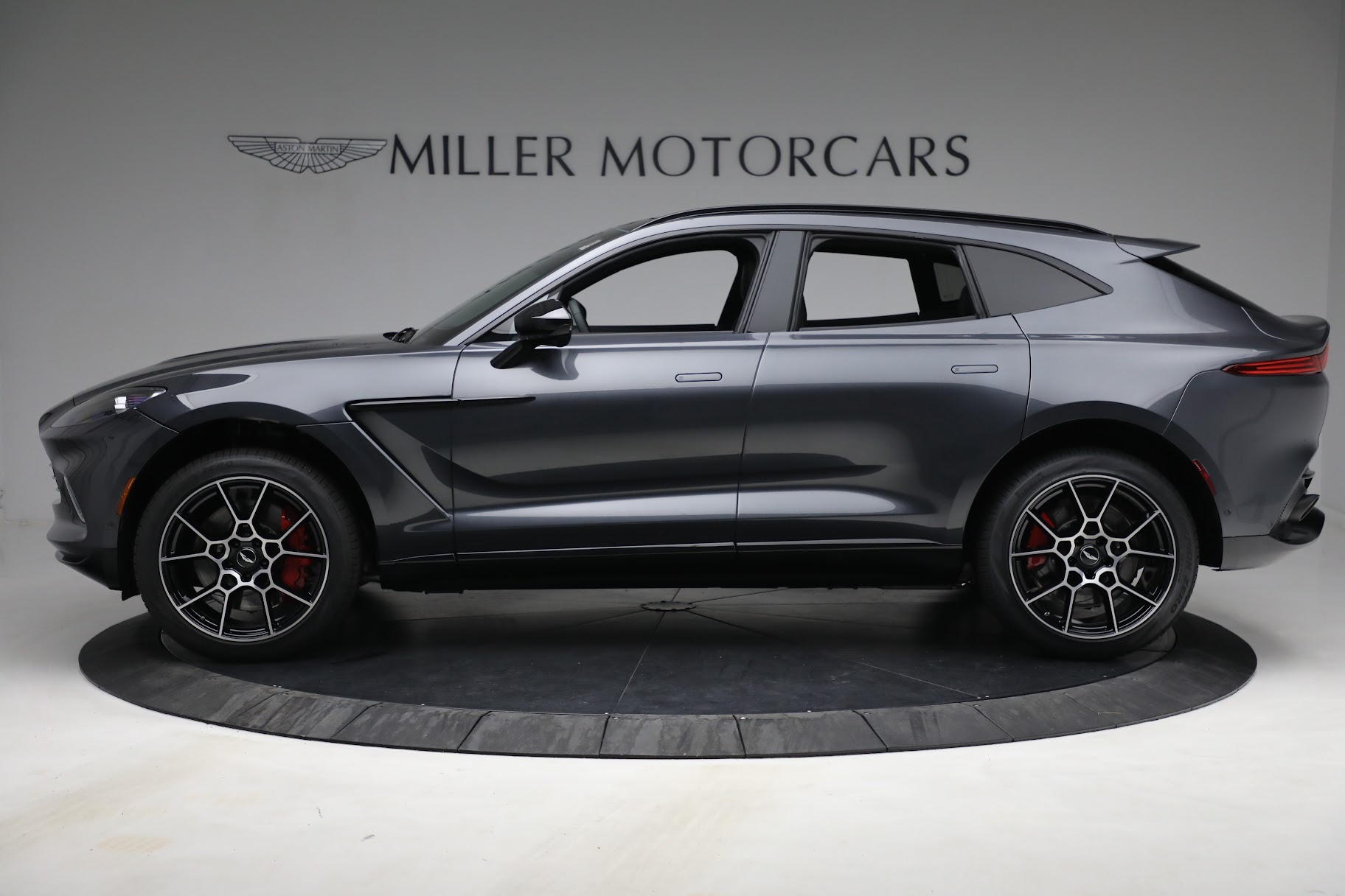 Used 2021 Aston Martin DBX | St. Petersburg, FL