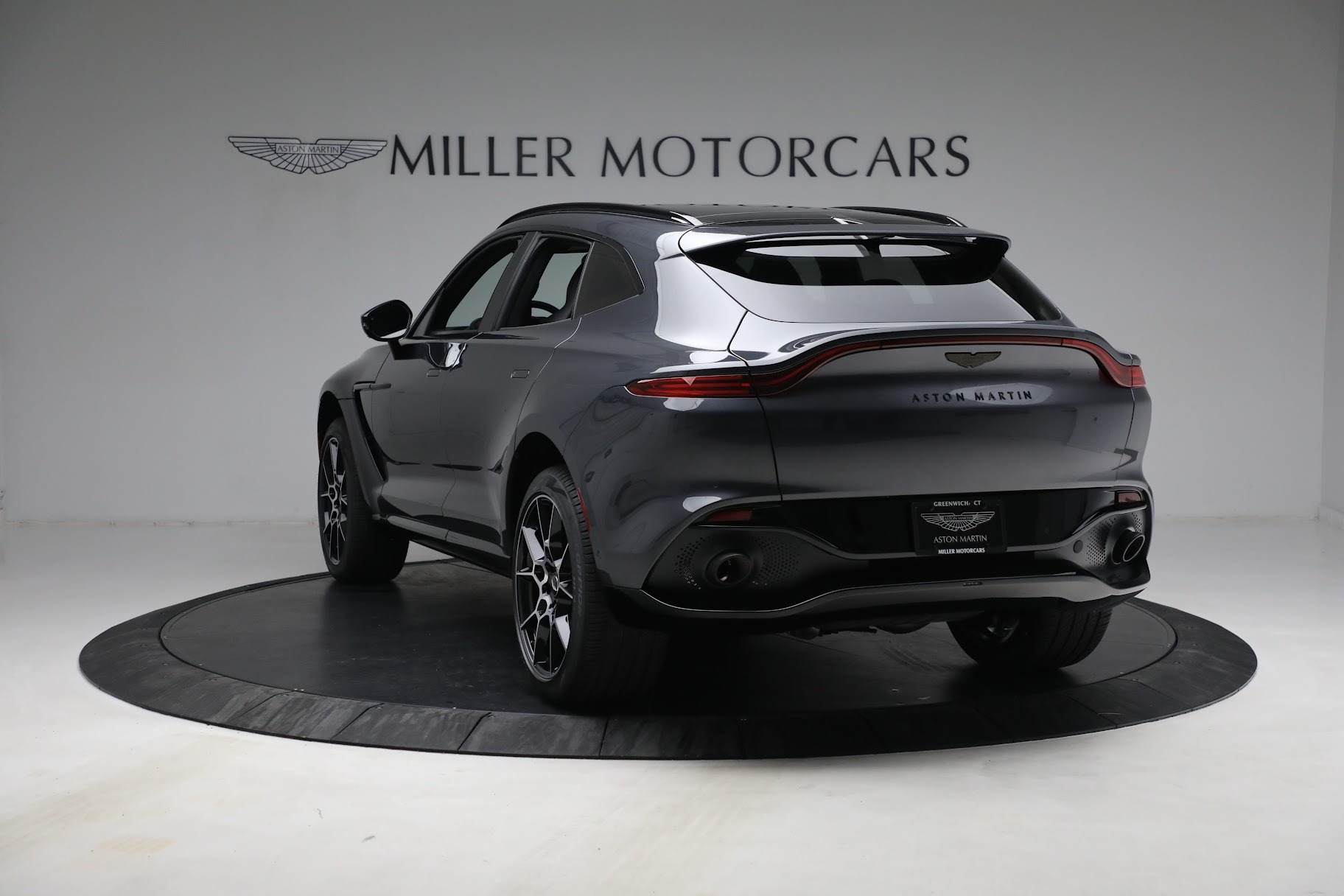 Used 2021 Aston Martin DBX | St. Petersburg, FL