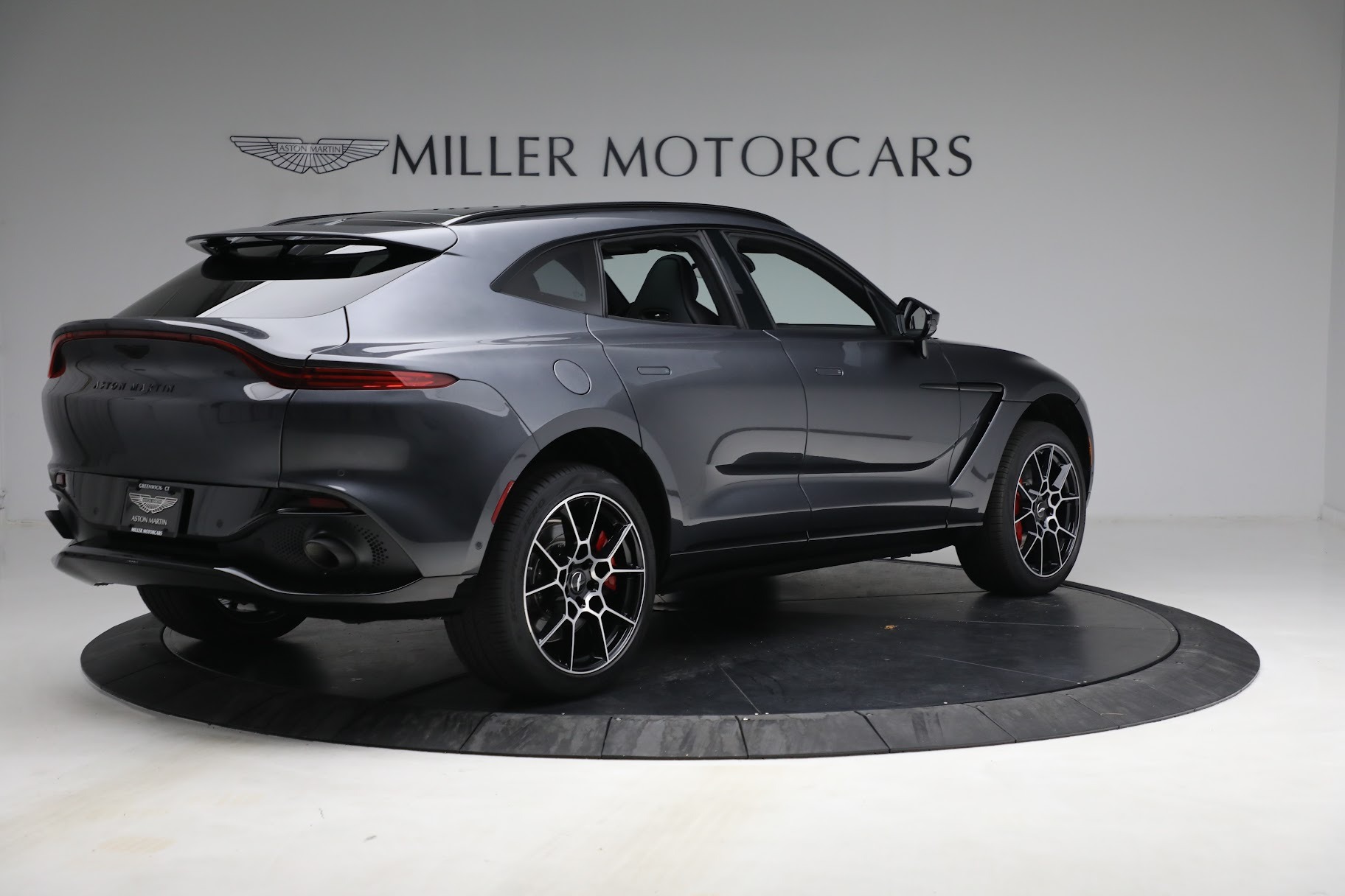 Used 2021 Aston Martin DBX | St. Petersburg, FL