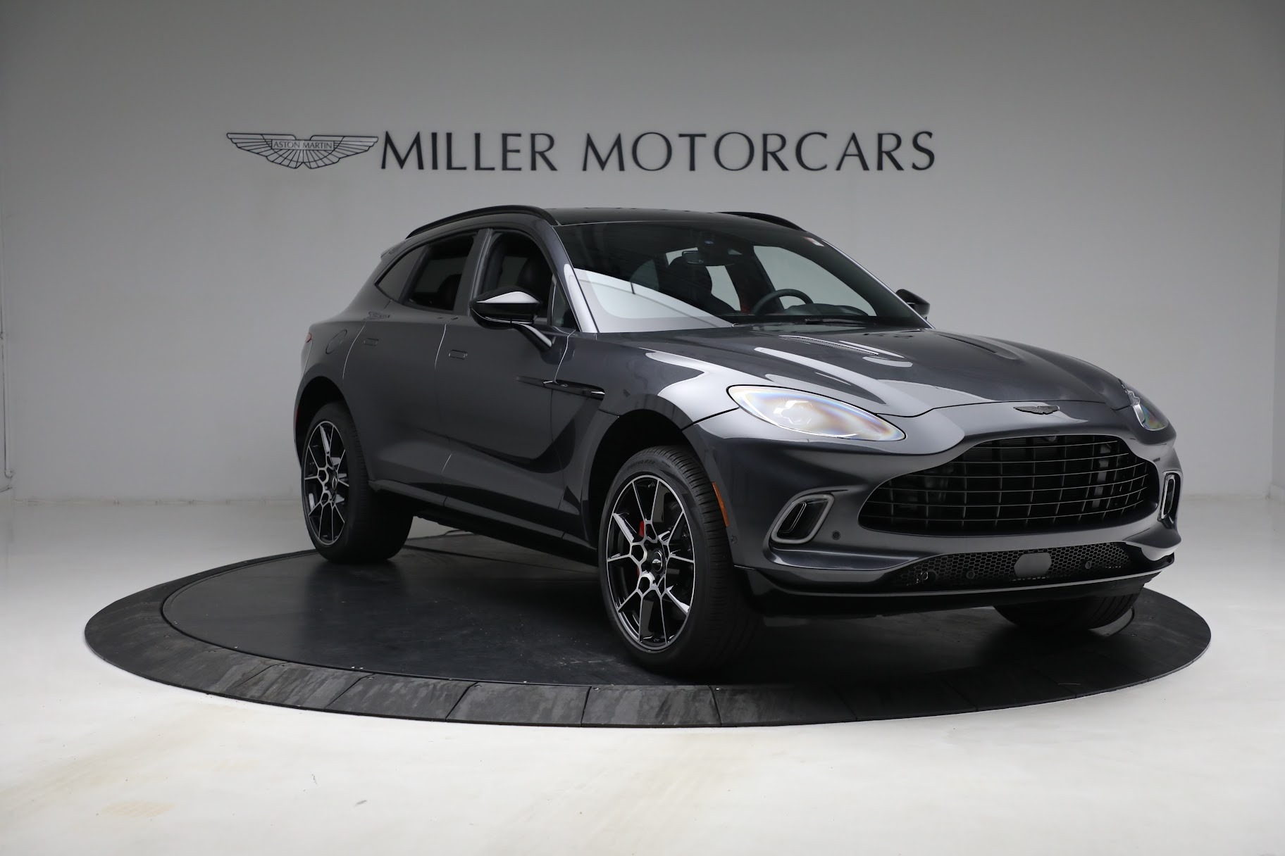 Used 2021 Aston Martin DBX | St. Petersburg, FL