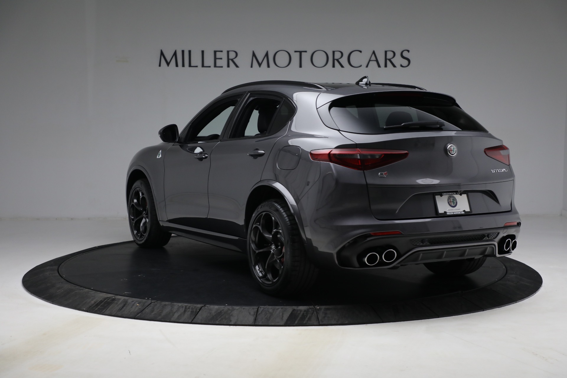 New 2022 Alfa Romeo Stelvio Quadrifoglio | St. Petersburg, FL