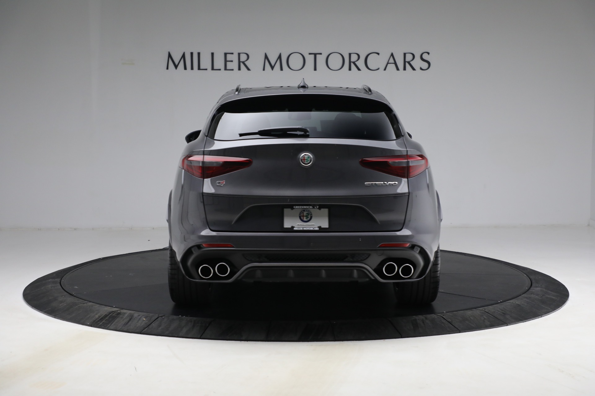 New 2022 Alfa Romeo Stelvio Quadrifoglio | St. Petersburg, FL
