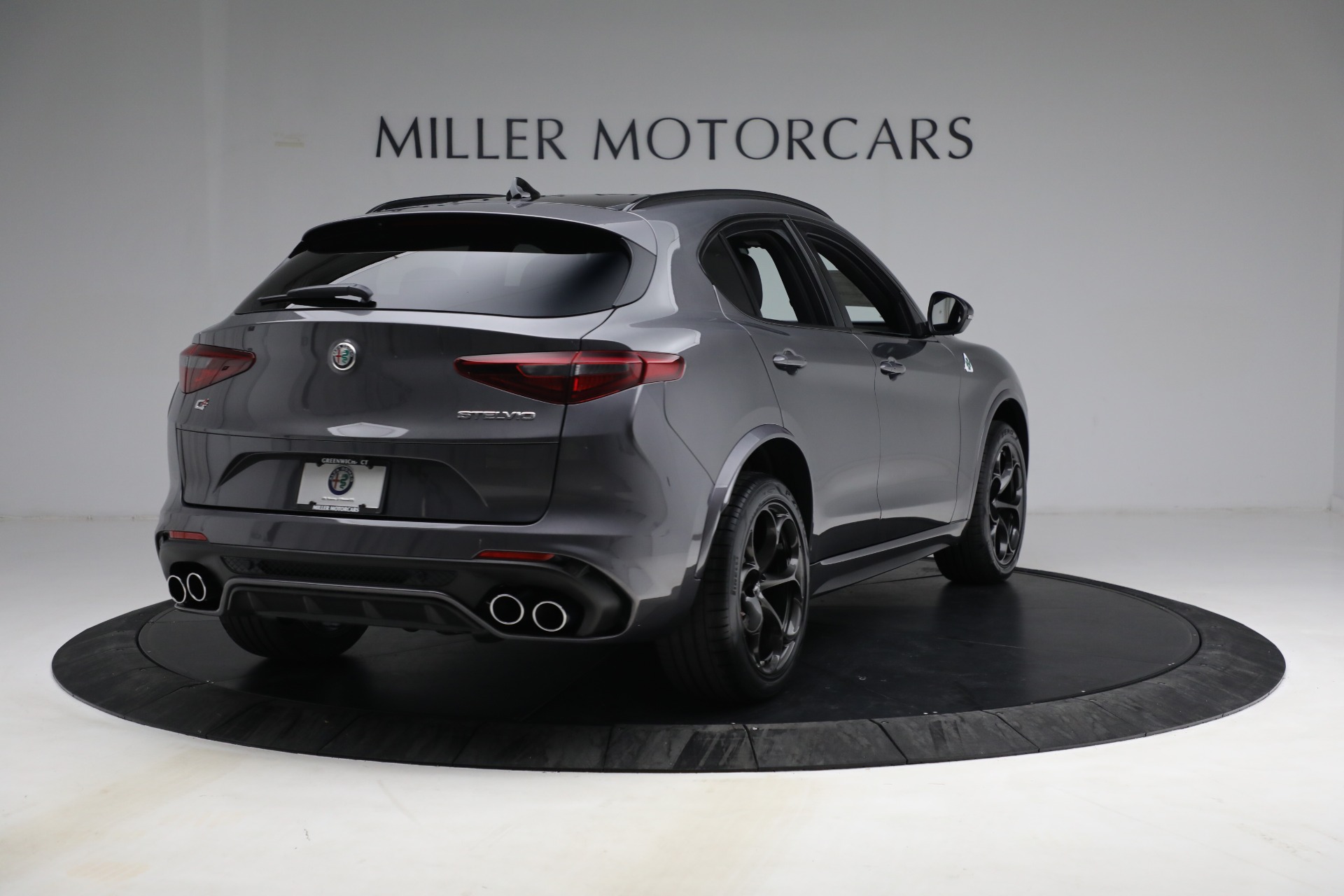 New 2022 Alfa Romeo Stelvio Quadrifoglio | St. Petersburg, FL
