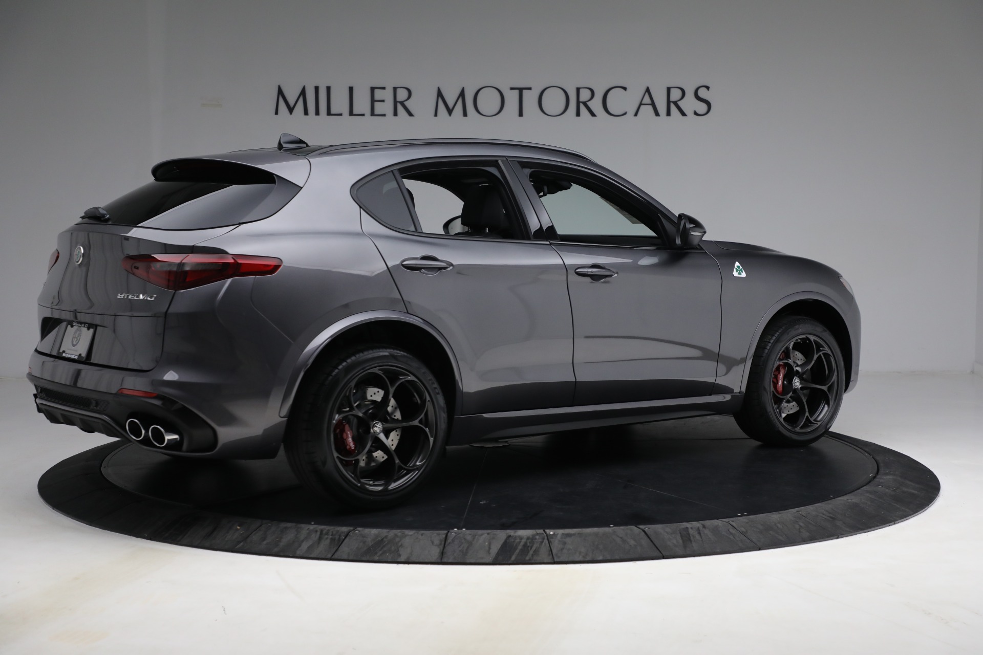 New 2022 Alfa Romeo Stelvio Quadrifoglio | St. Petersburg, FL