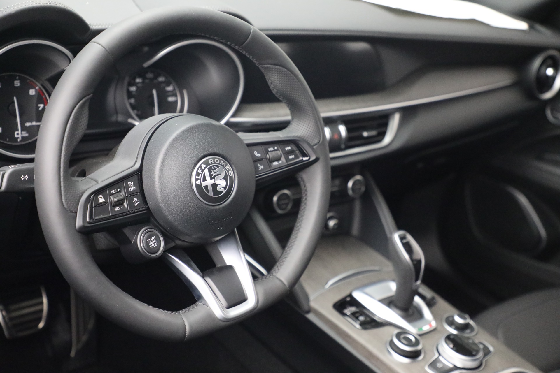 New 2022 Alfa Romeo Stelvio Ti | St. Petersburg, FL