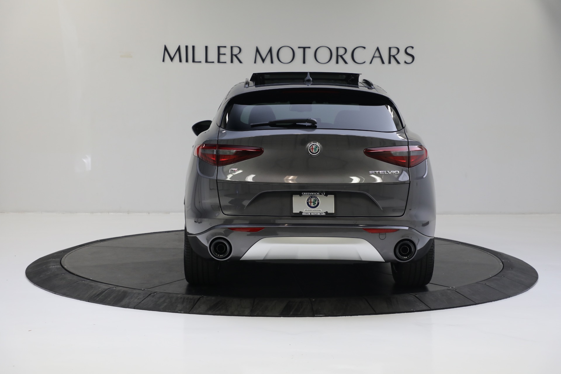 New 2022 Alfa Romeo Stelvio Ti | St. Petersburg, FL