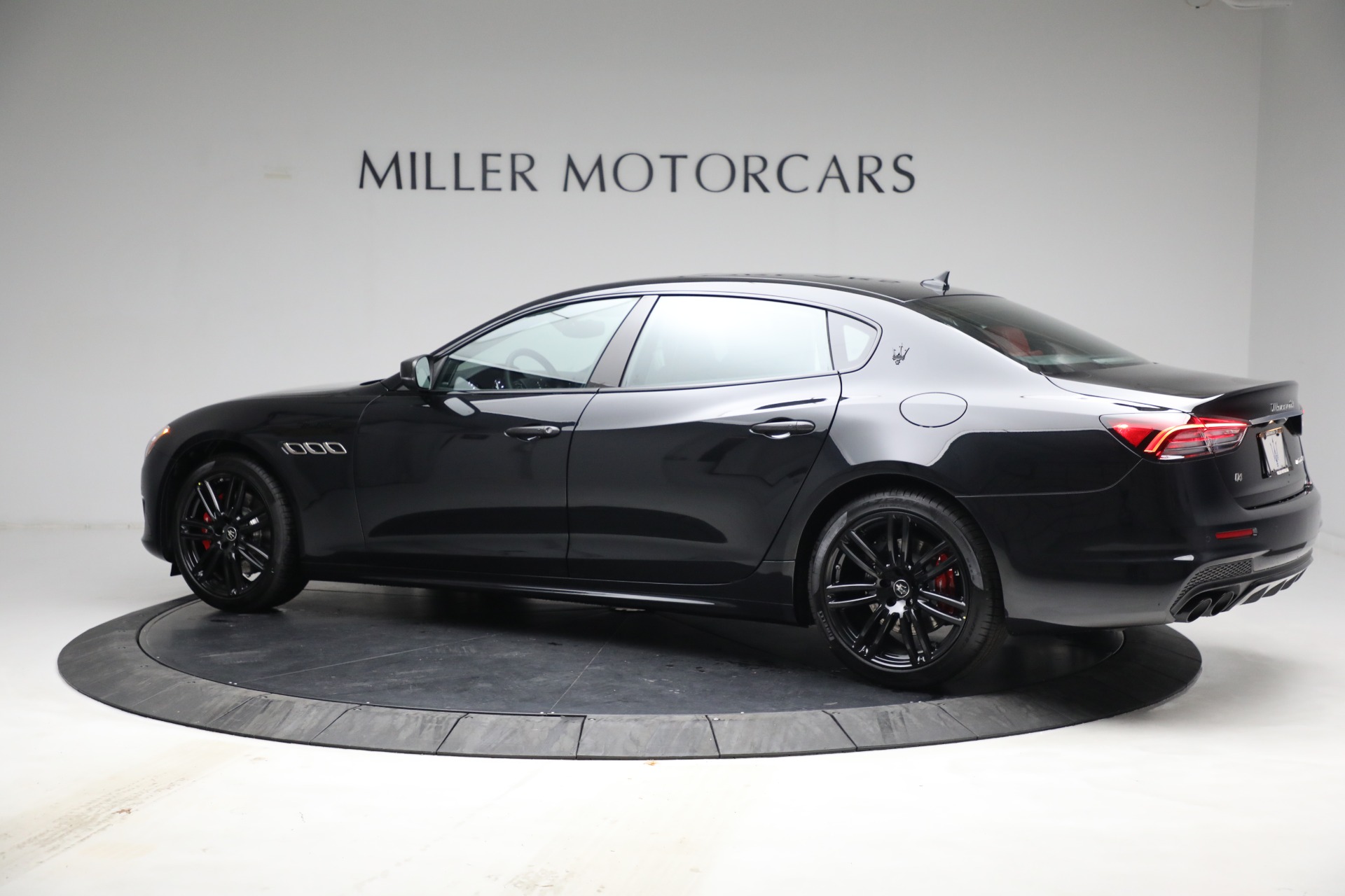 New 2022 Maserati Quattroporte Modena Q4 | St. Petersburg, FL