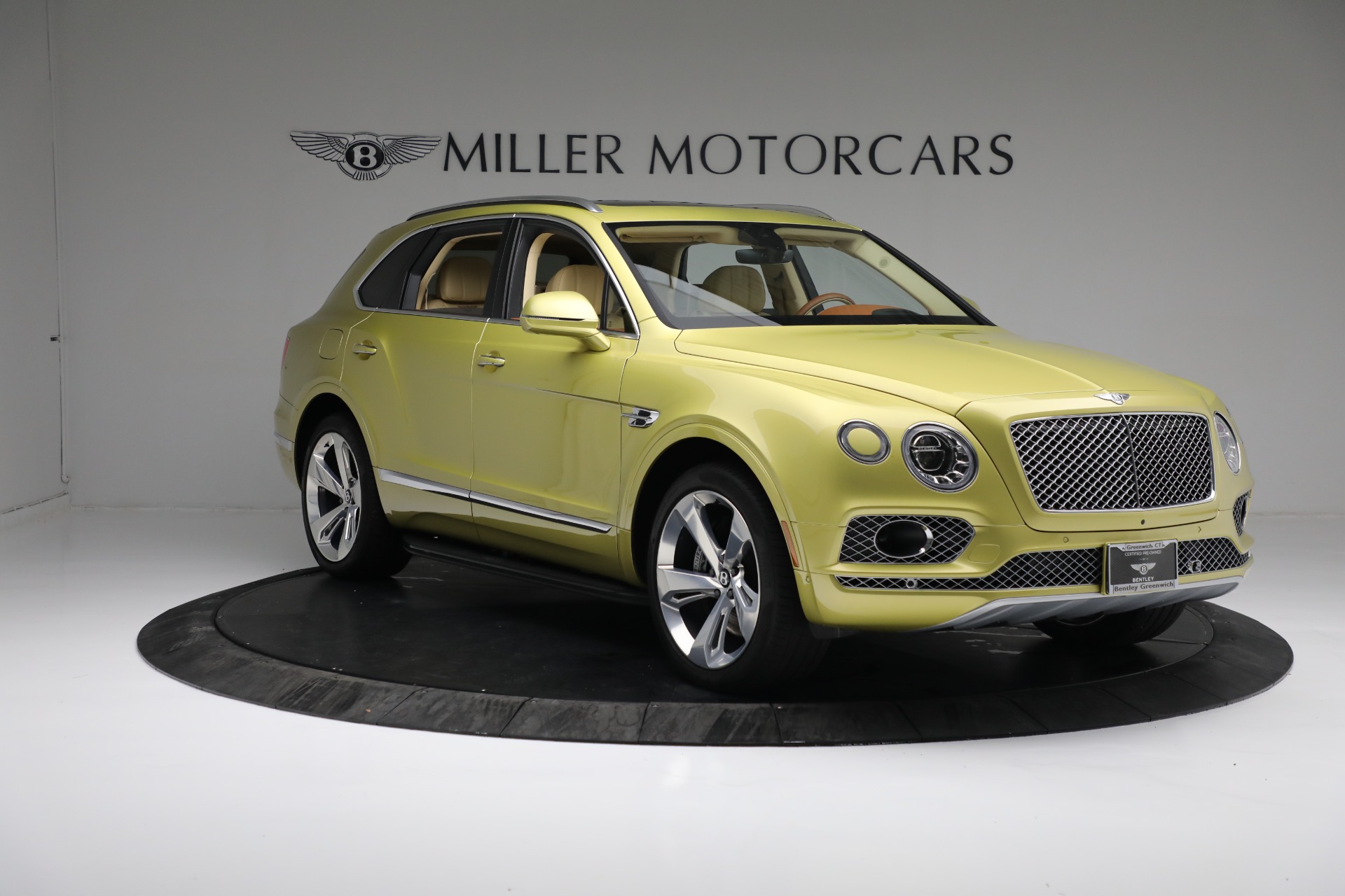 Used 2018 Bentley Bentayga W12 Signature | St. Petersburg, FL