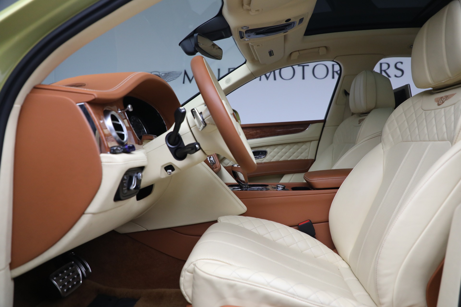 Used 2018 Bentley Bentayga W12 Signature | St. Petersburg, FL