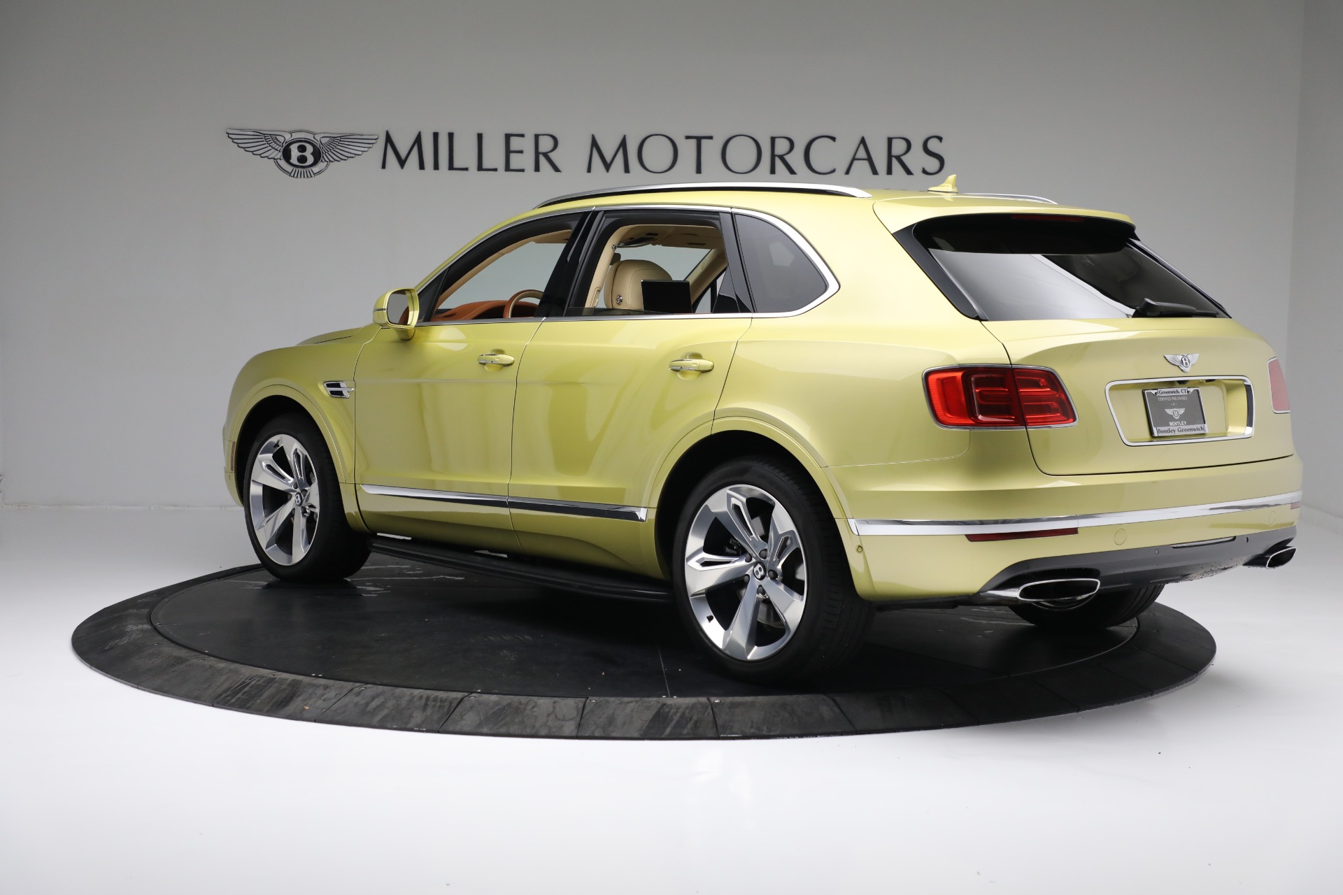 Used 2018 Bentley Bentayga W12 Signature | St. Petersburg, FL