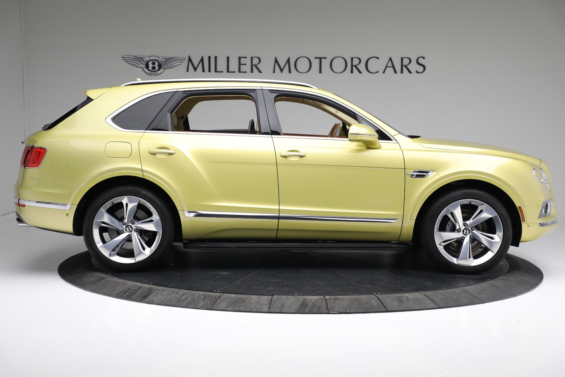 Used 2018 Bentley Bentayga W12 Signature | St. Petersburg, FL