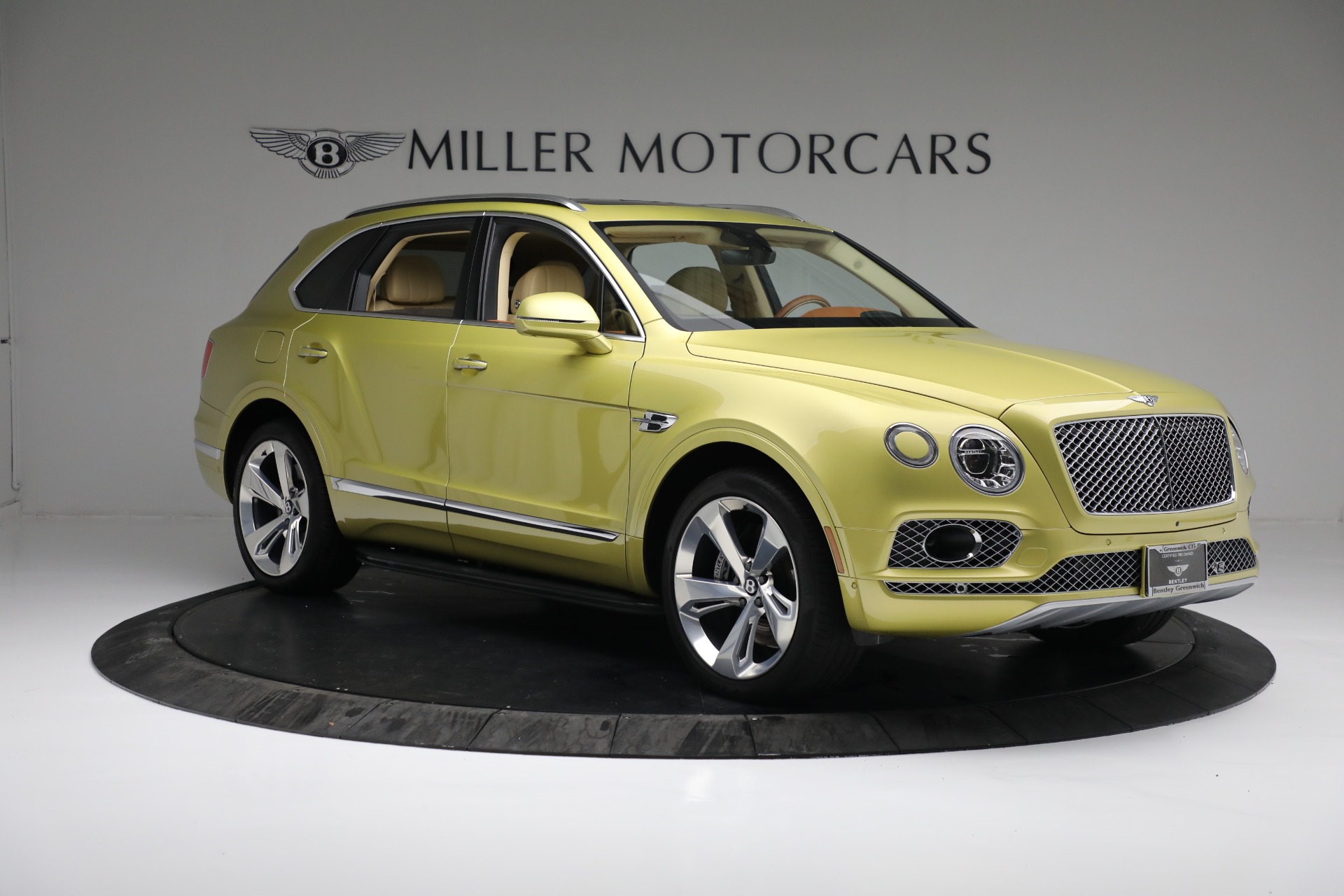 Used 2018 Bentley Bentayga W12 Signature | St. Petersburg, FL
