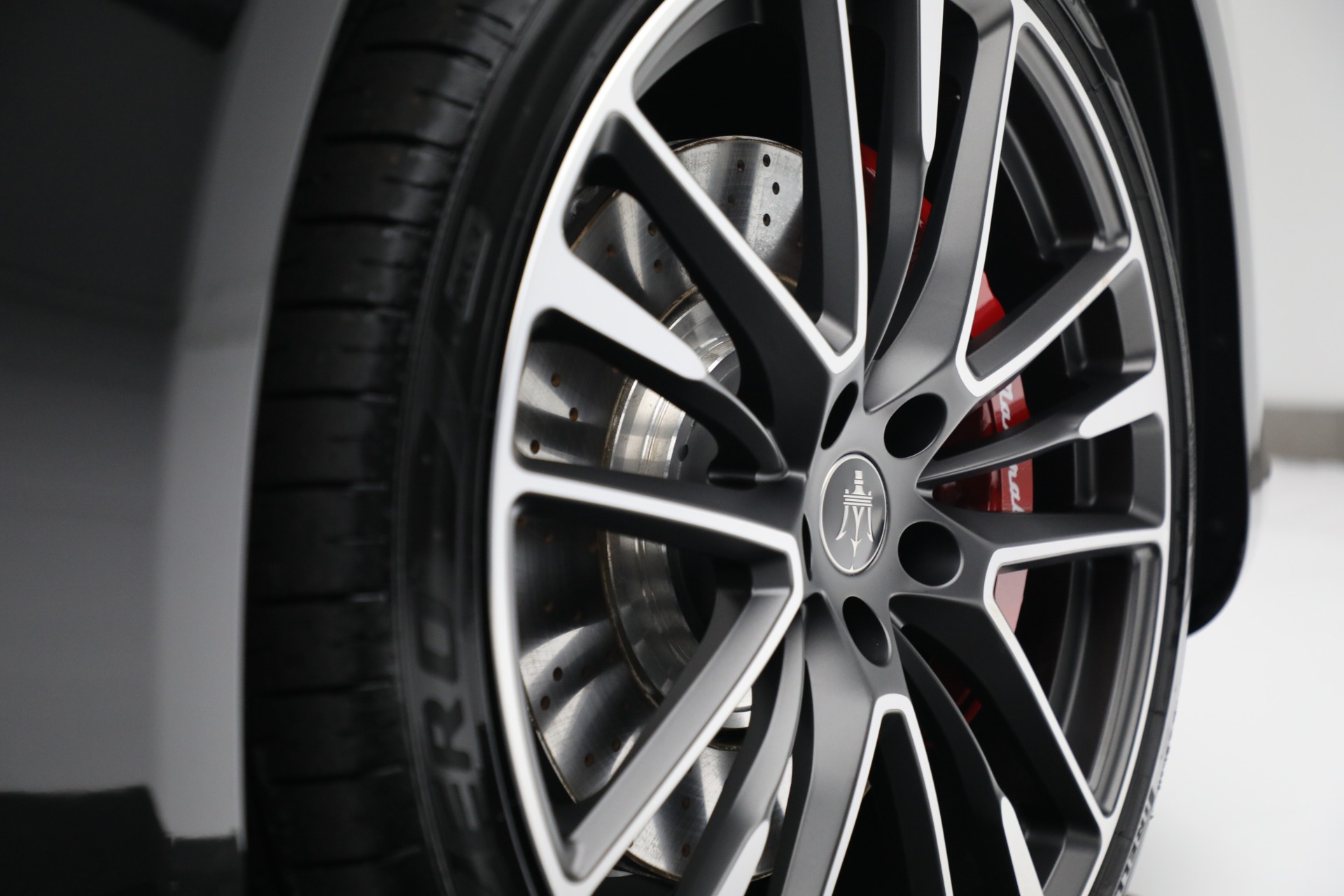 New 2022 Maserati Quattroporte Trofeo | St. Petersburg, FL
