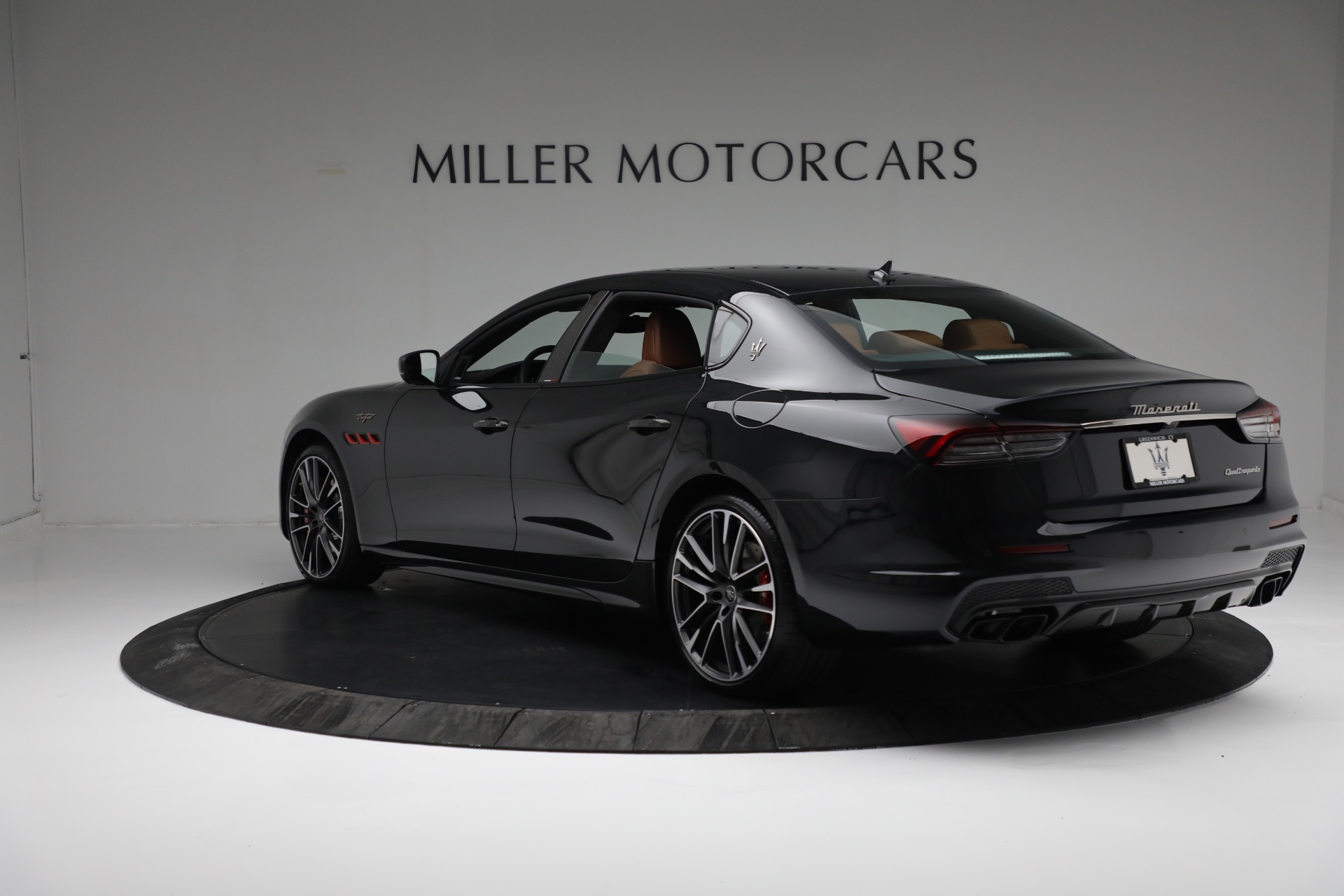 New 2022 Maserati Quattroporte Trofeo | St. Petersburg, FL