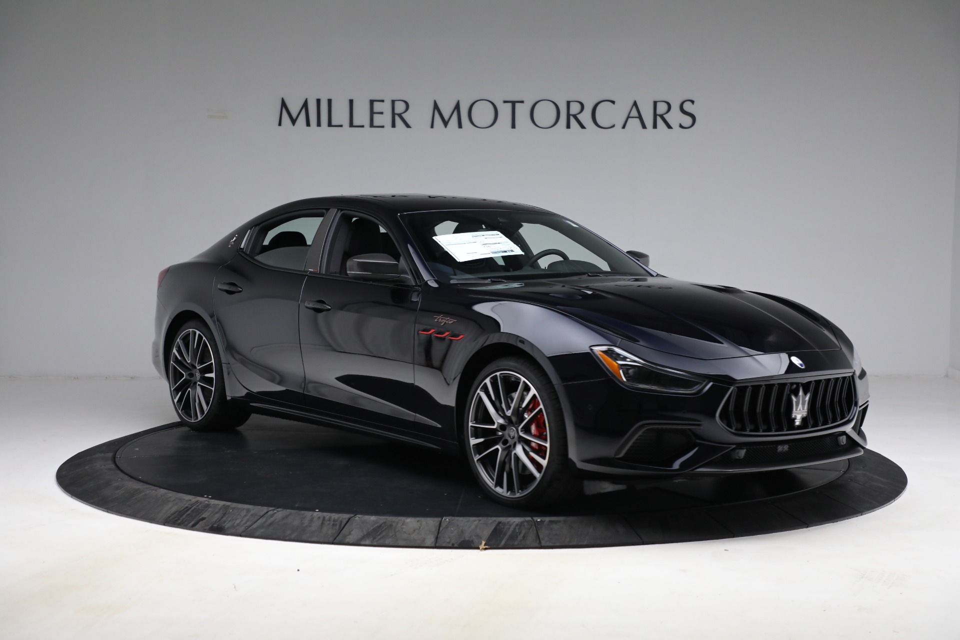 New 2022 Maserati Ghibli Trofeo | St. Petersburg, FL