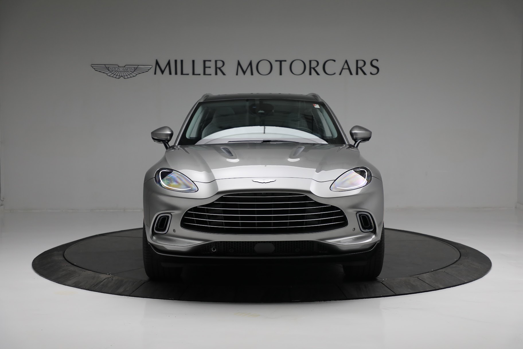 Used 2021 Aston Martin DBX | St. Petersburg, FL