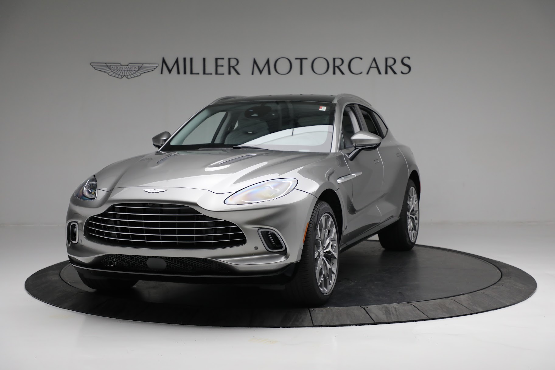 Used 2021 Aston Martin DBX | St. Petersburg, FL