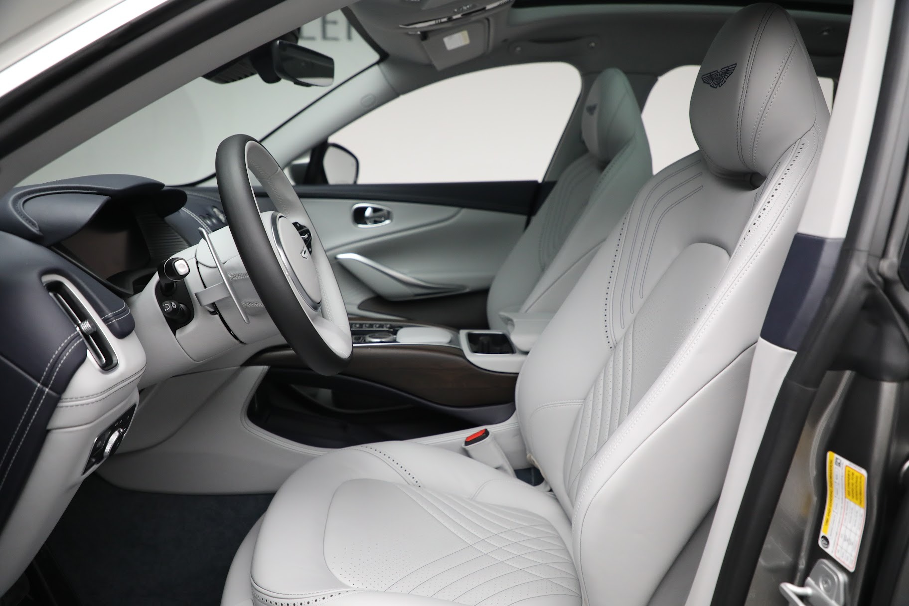 Used 2021 Aston Martin DBX | St. Petersburg, FL