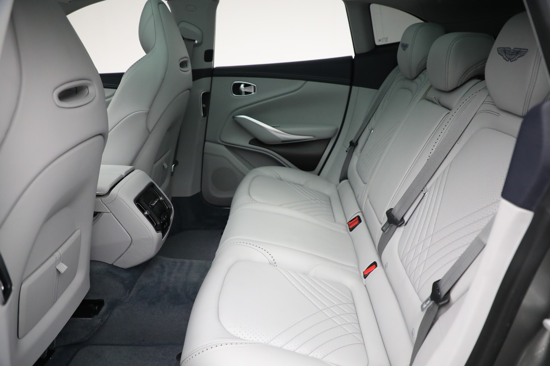 Used 2021 Aston Martin DBX | St. Petersburg, FL