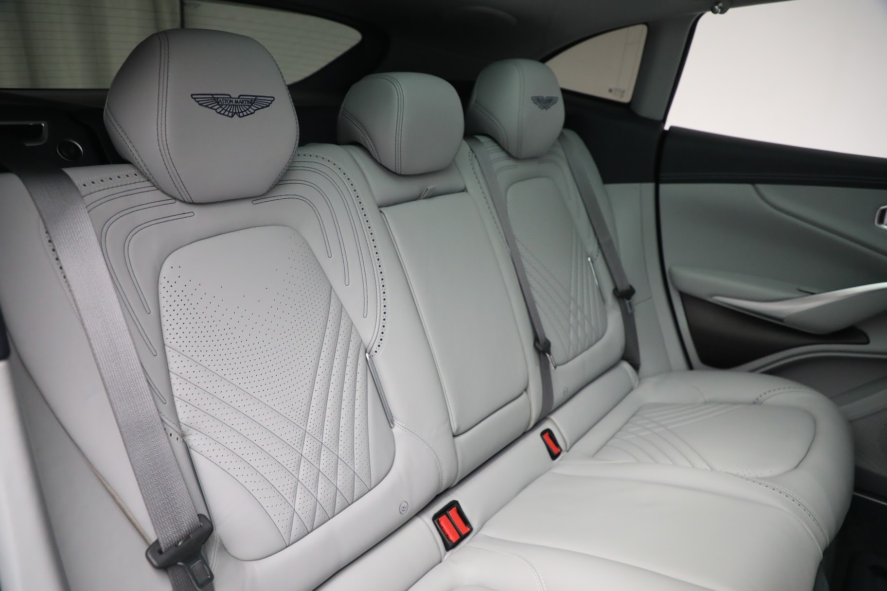 Used 2021 Aston Martin DBX | St. Petersburg, FL
