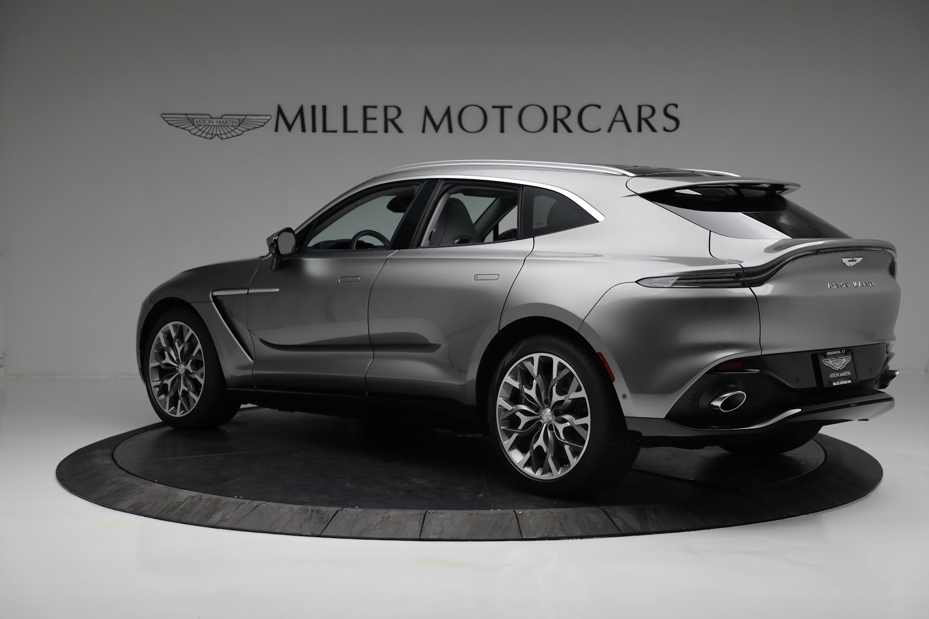 Used 2021 Aston Martin DBX | St. Petersburg, FL