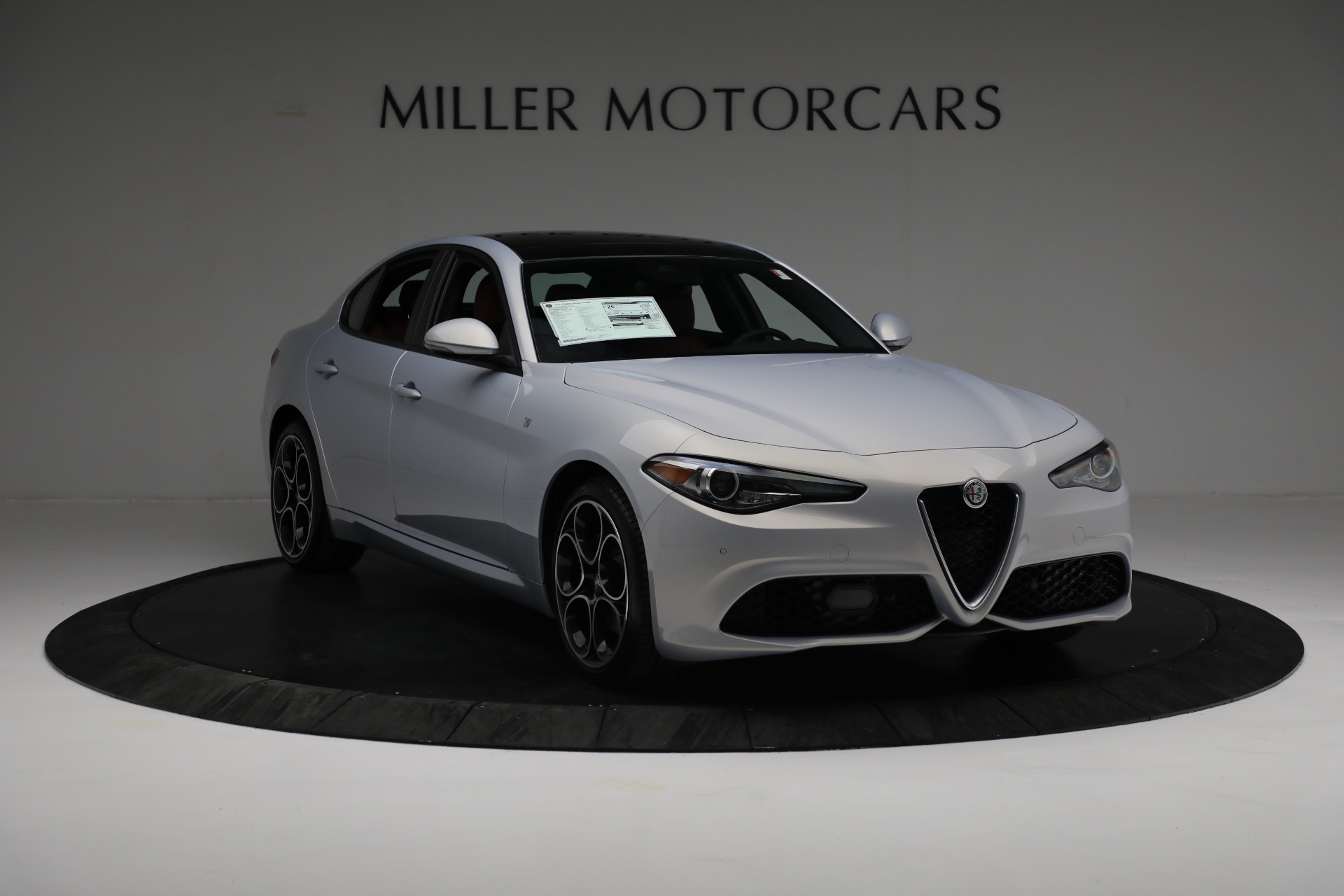 New 2022 Alfa Romeo Giulia Ti | St. Petersburg, FL
