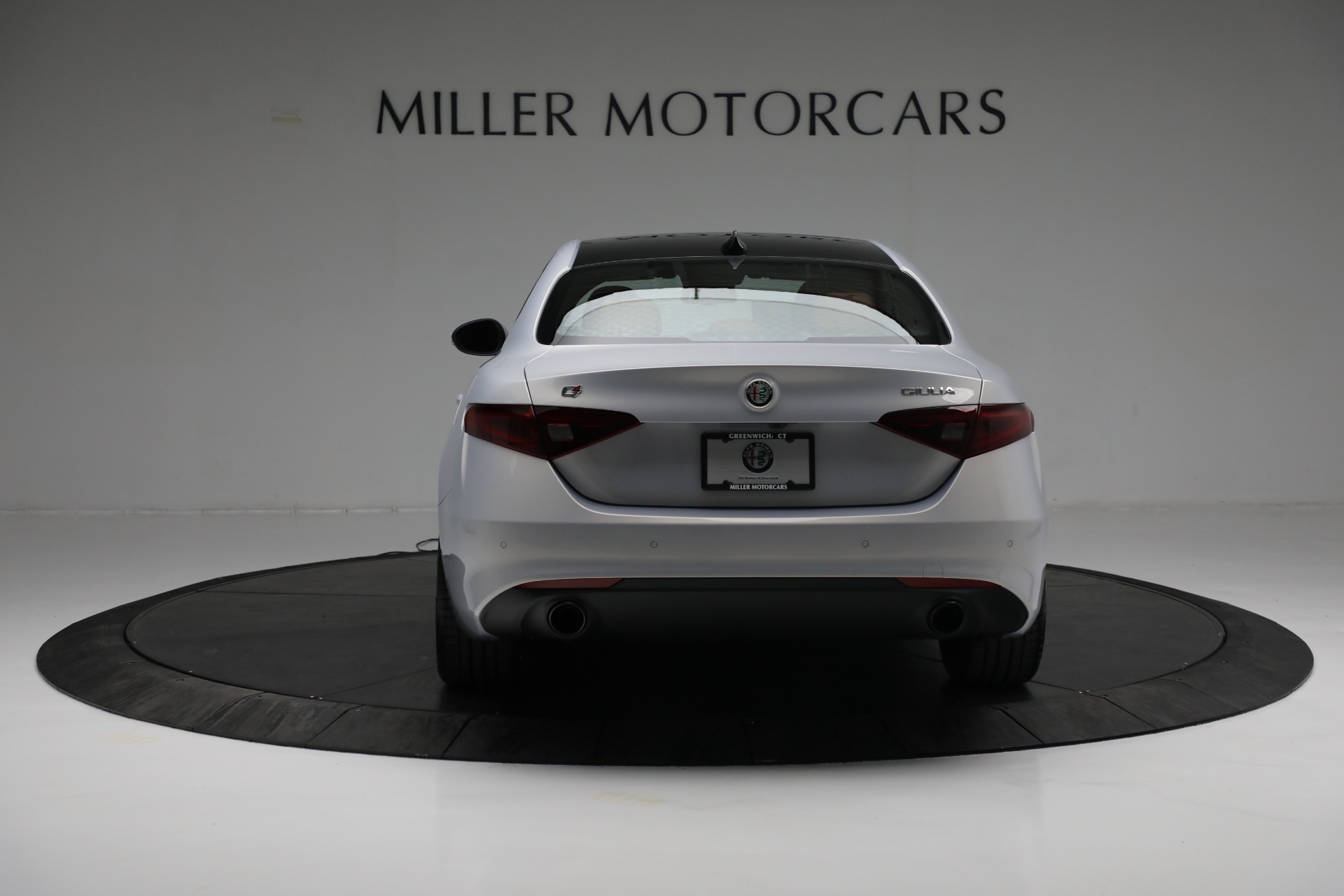 New 2022 Alfa Romeo Giulia Ti | St. Petersburg, FL