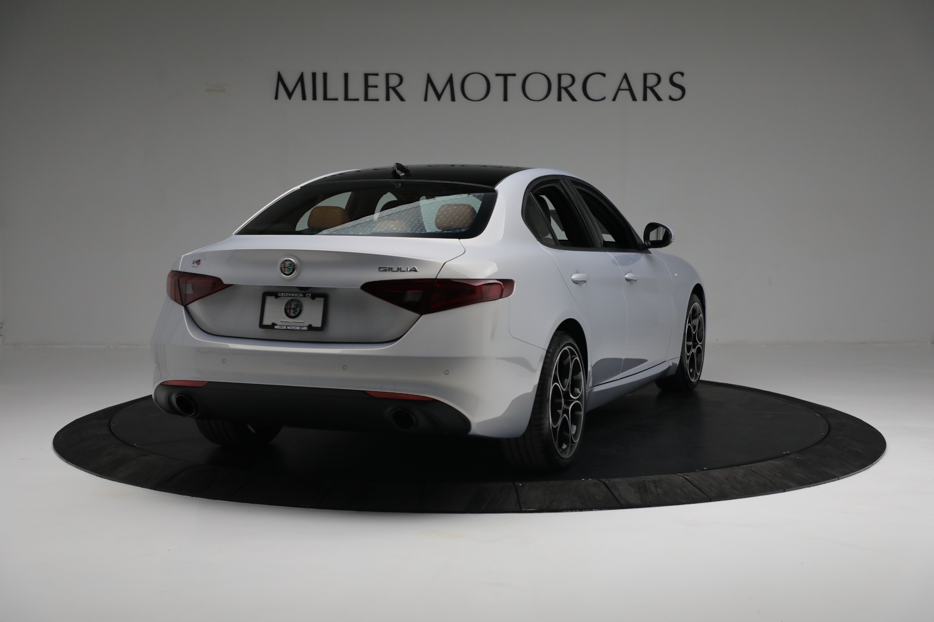 New 2022 Alfa Romeo Giulia Ti | St. Petersburg, FL