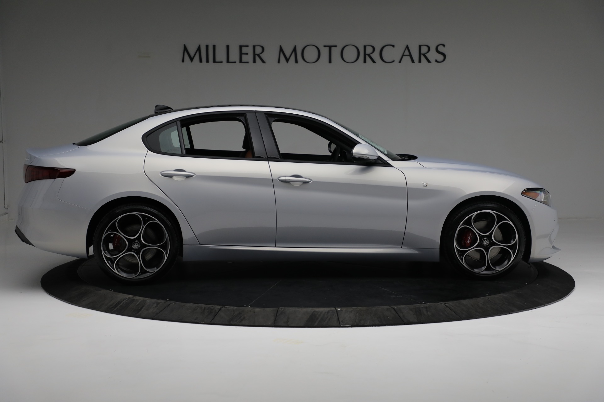 New 2022 Alfa Romeo Giulia Ti | St. Petersburg, FL