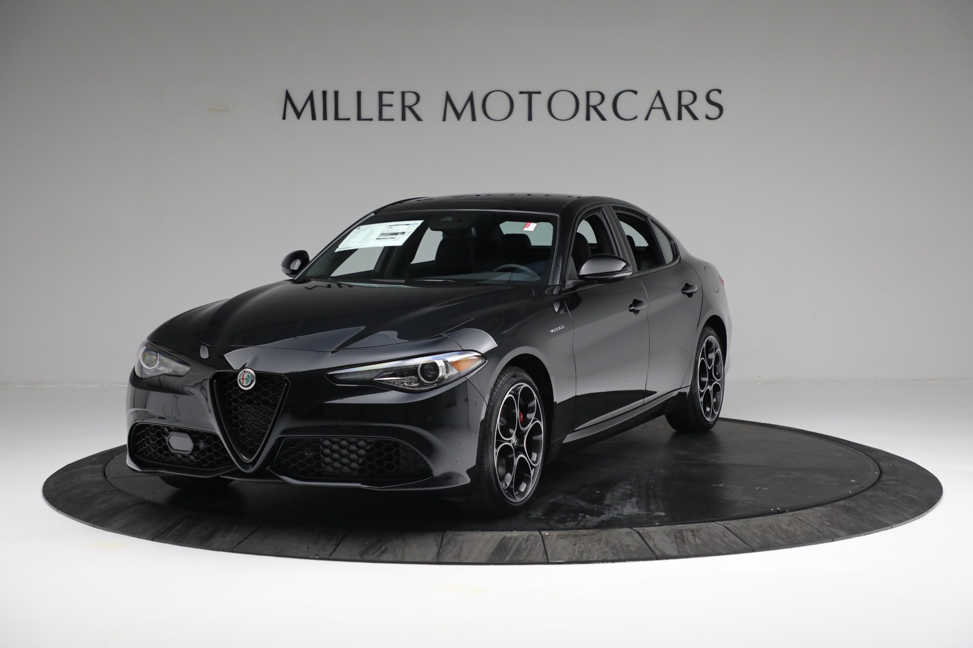 New 2022 Alfa Romeo Giulia Veloce | St. Petersburg, FL