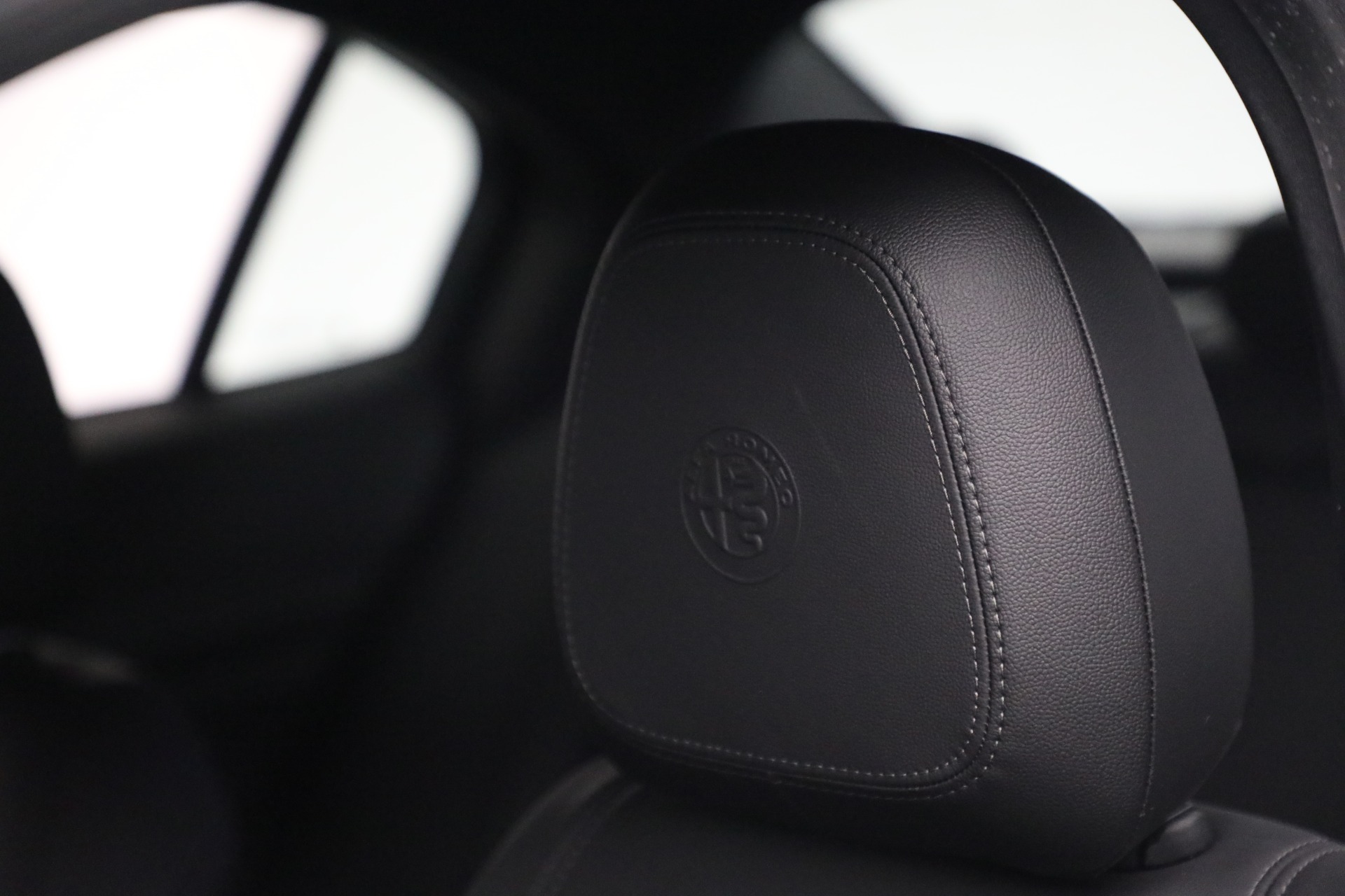 New 2022 Alfa Romeo Giulia Veloce | St. Petersburg, FL