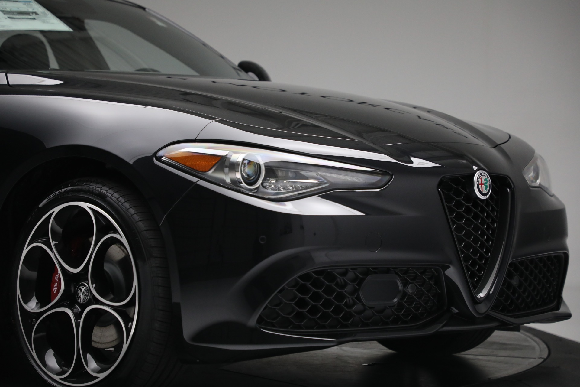 New 2022 Alfa Romeo Giulia Veloce | St. Petersburg, FL