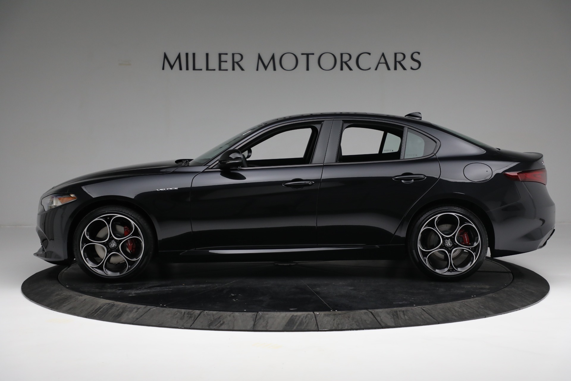 New 2022 Alfa Romeo Giulia Veloce | St. Petersburg, FL