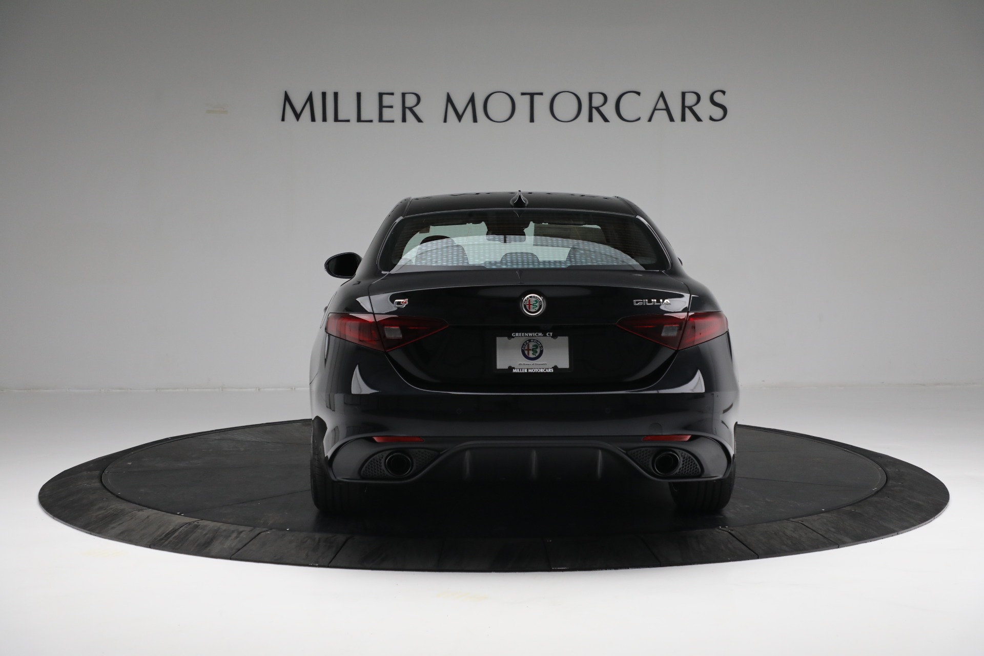 New 2022 Alfa Romeo Giulia Veloce | St. Petersburg, FL