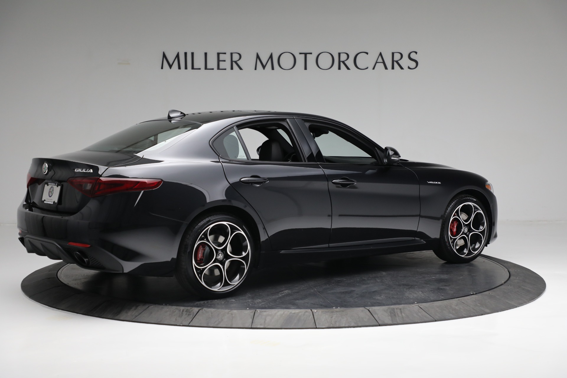 New 2022 Alfa Romeo Giulia Veloce | St. Petersburg, FL