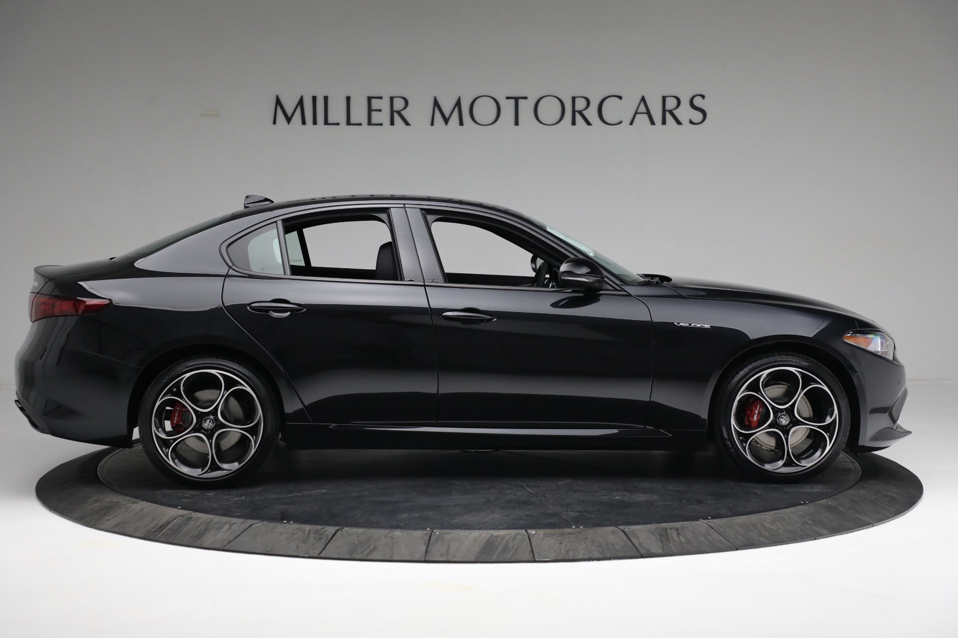 New 2022 Alfa Romeo Giulia Veloce | St. Petersburg, FL