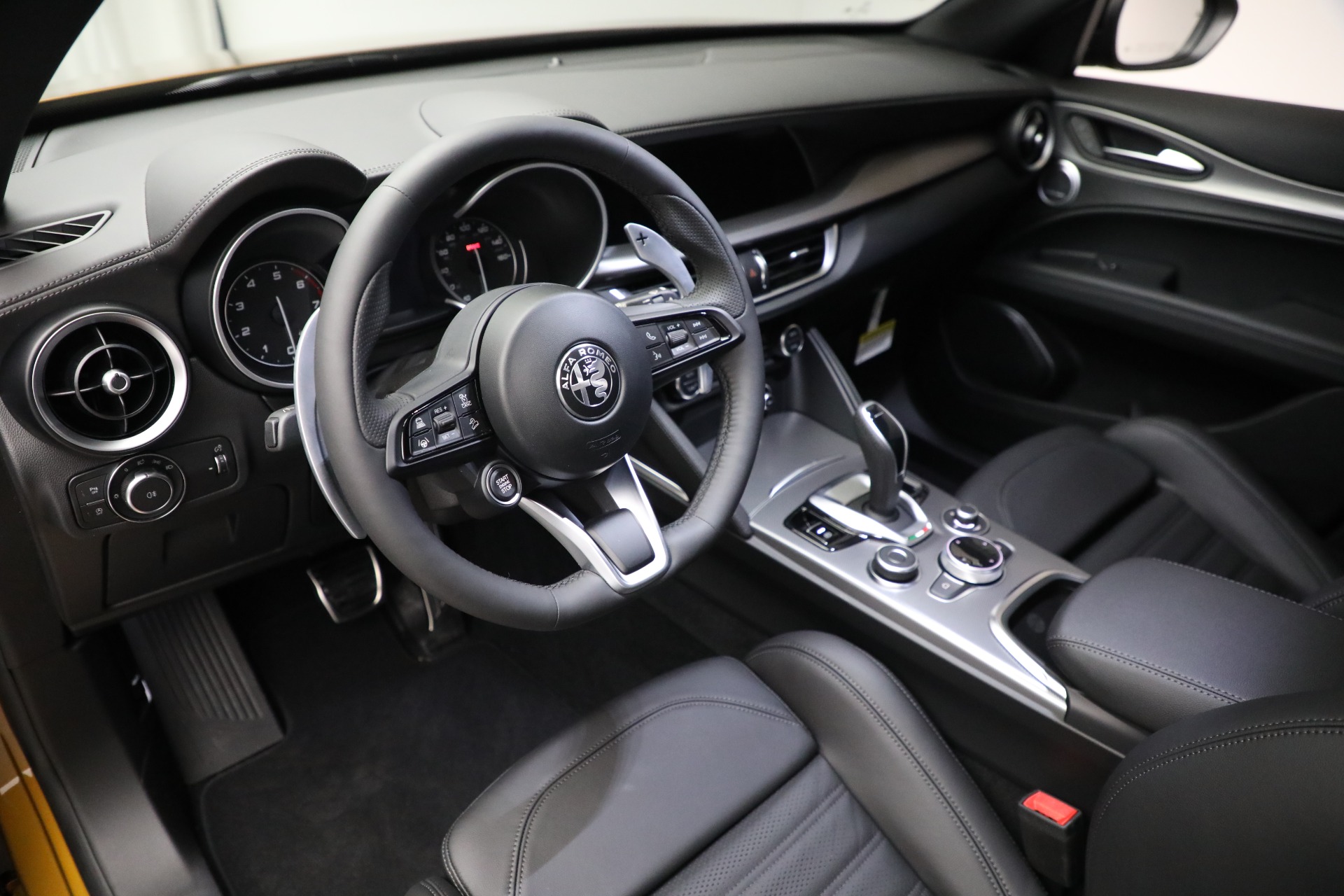 New 2022 Alfa Romeo Stelvio Veloce | St. Petersburg, FL