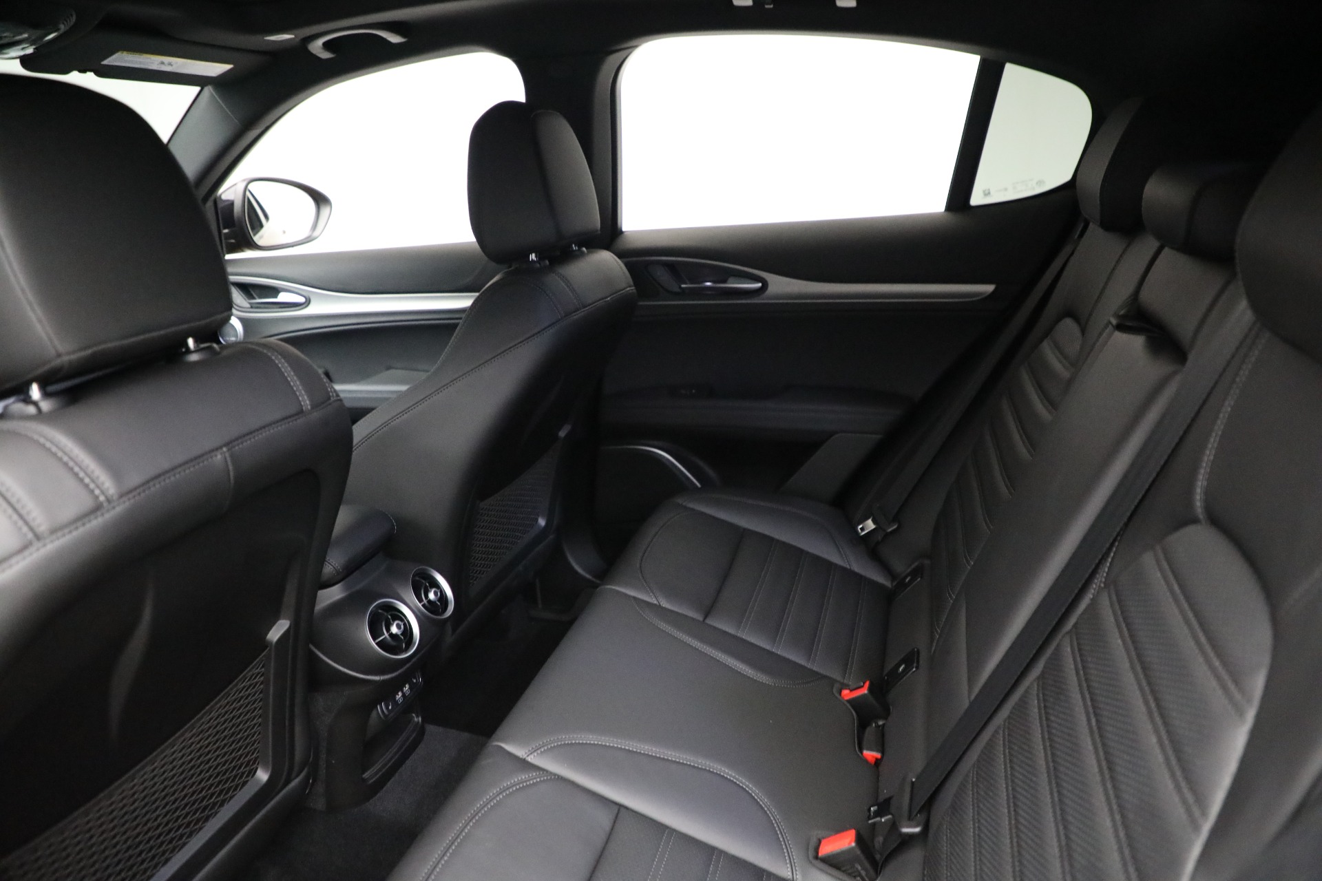 New 2022 Alfa Romeo Stelvio Veloce | St. Petersburg, FL
