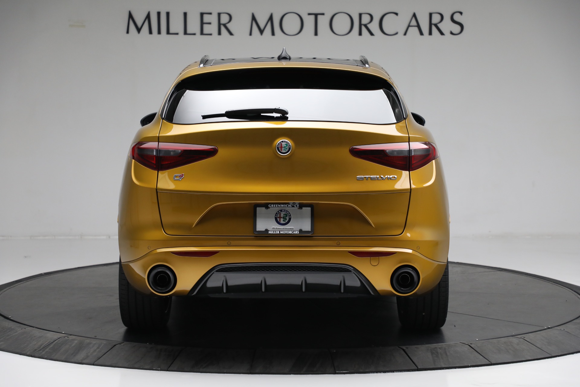 New 2022 Alfa Romeo Stelvio Veloce | St. Petersburg, FL