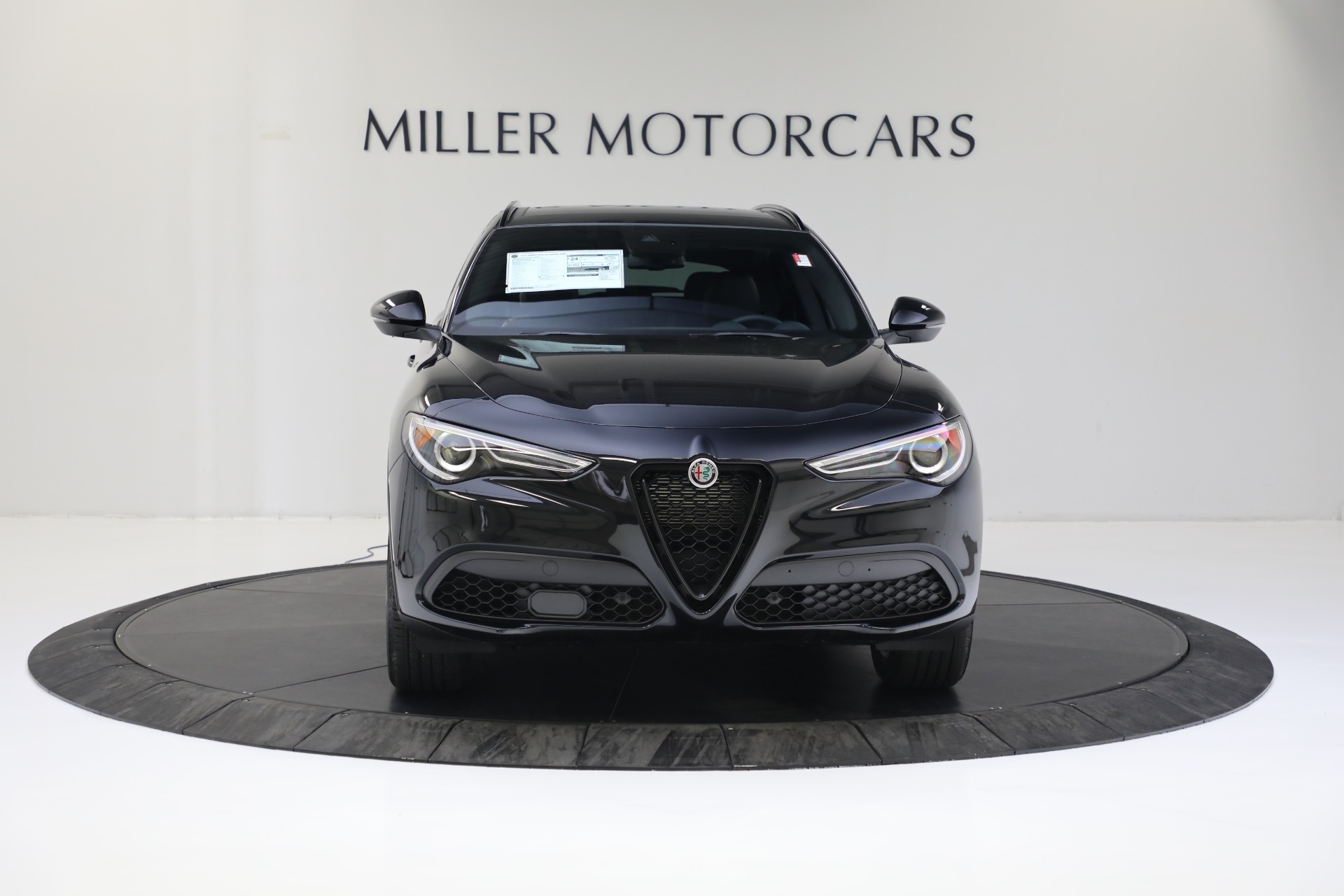 New 2022 Alfa Romeo Stelvio Sprint | St. Petersburg, FL