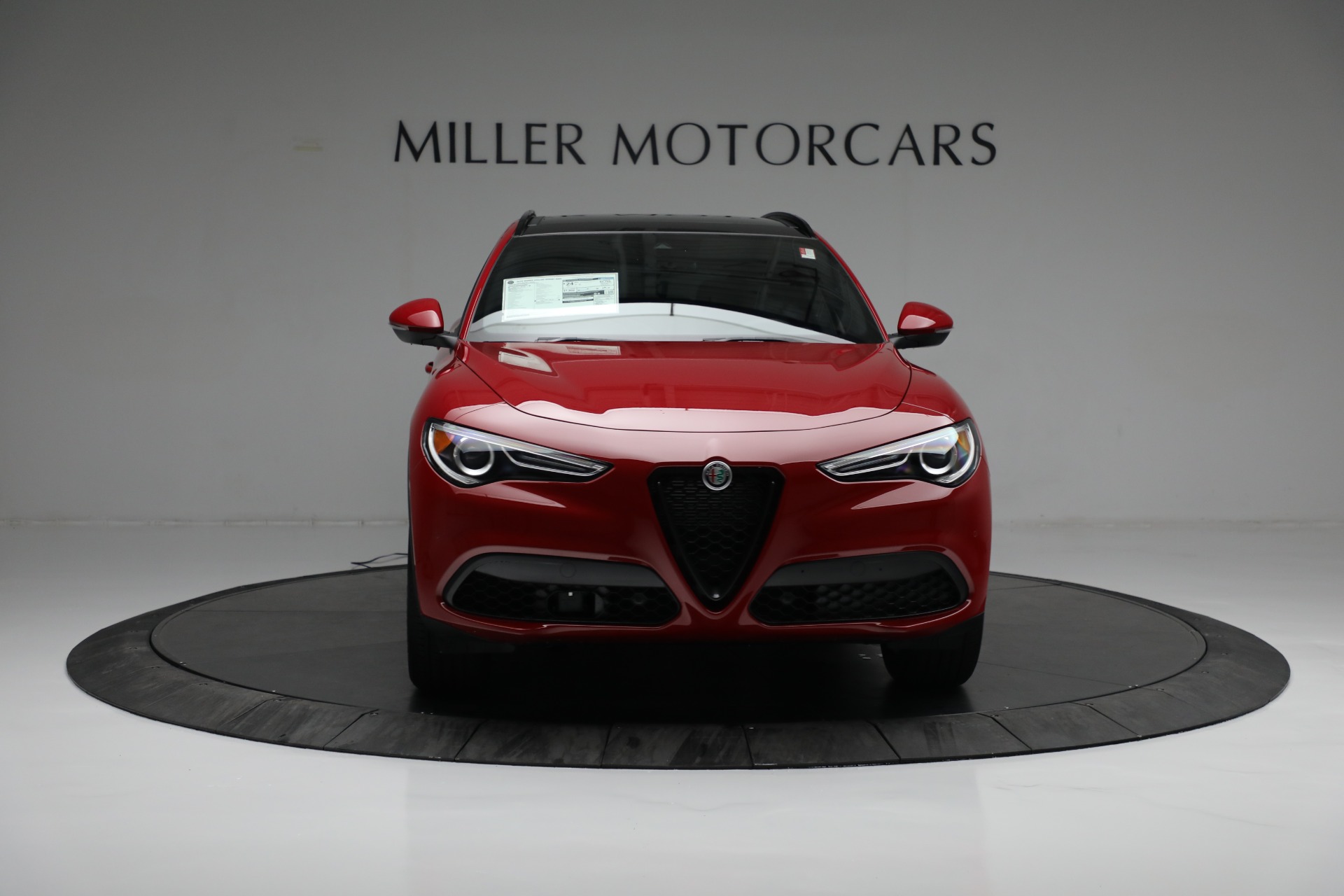 New 2022 Alfa Romeo Stelvio Sprint | St. Petersburg, FL