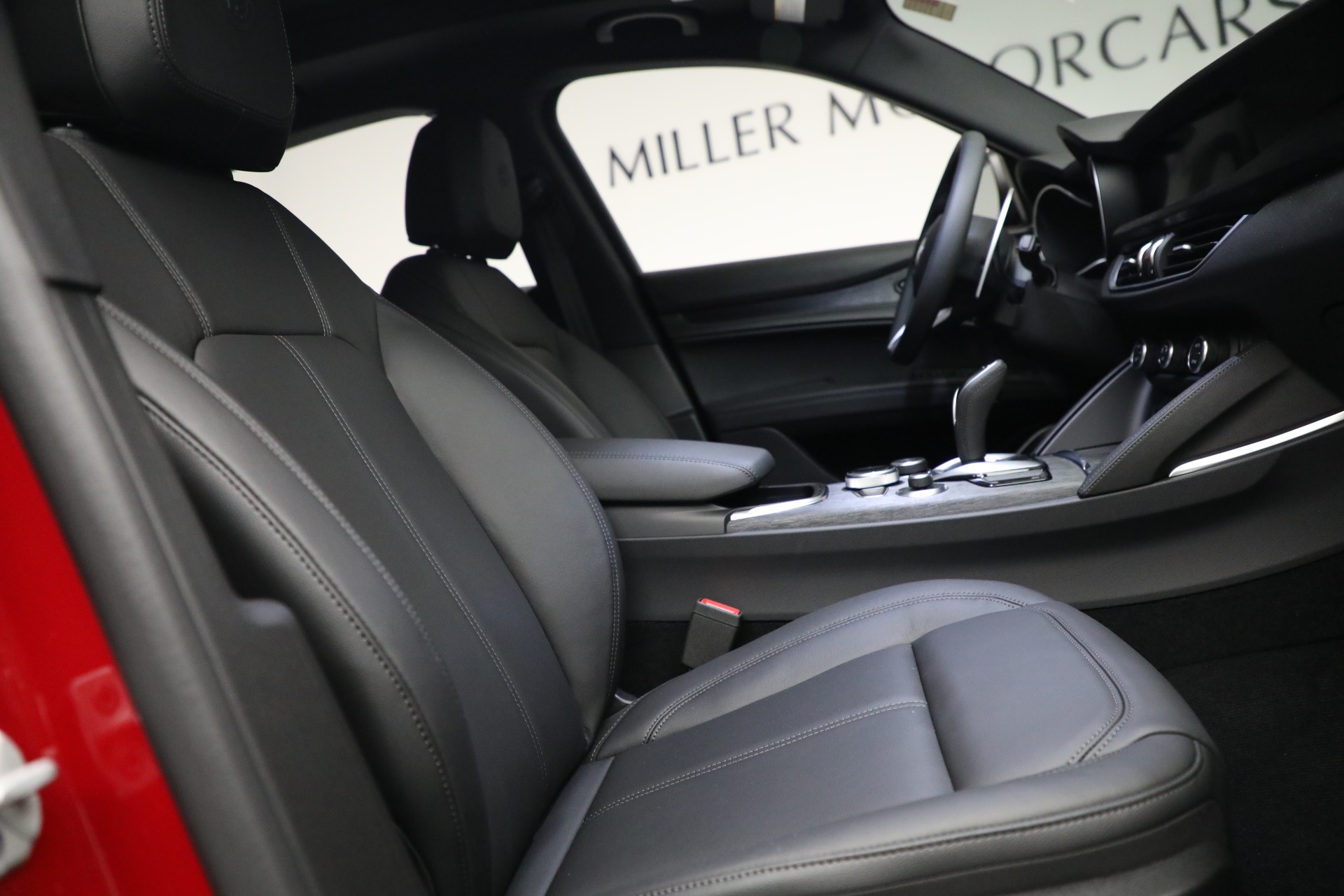 New 2022 Alfa Romeo Stelvio Sprint | St. Petersburg, FL