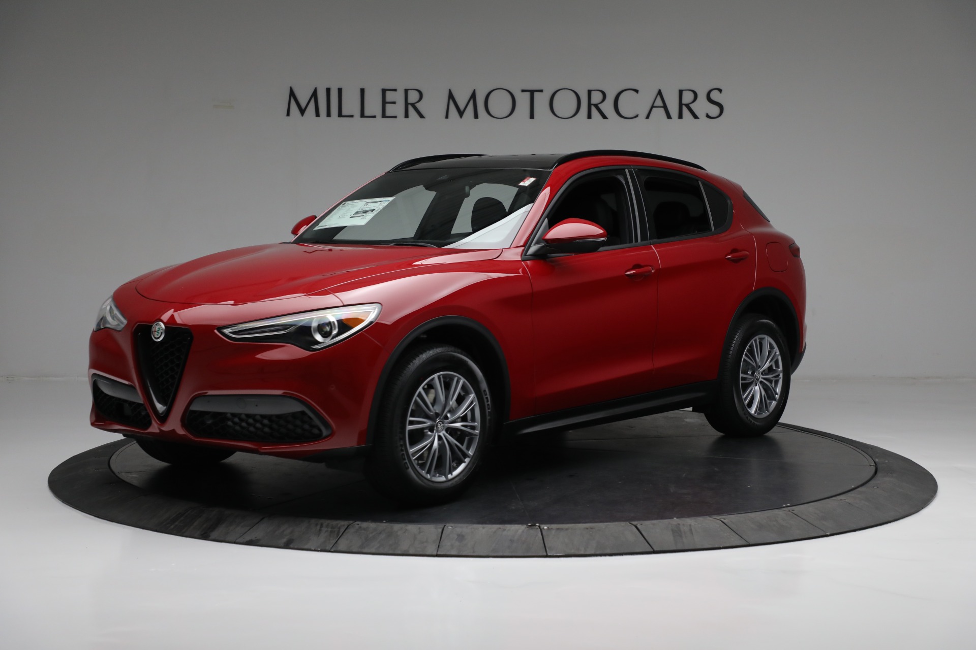 New 2022 Alfa Romeo Stelvio Sprint | St. Petersburg, FL