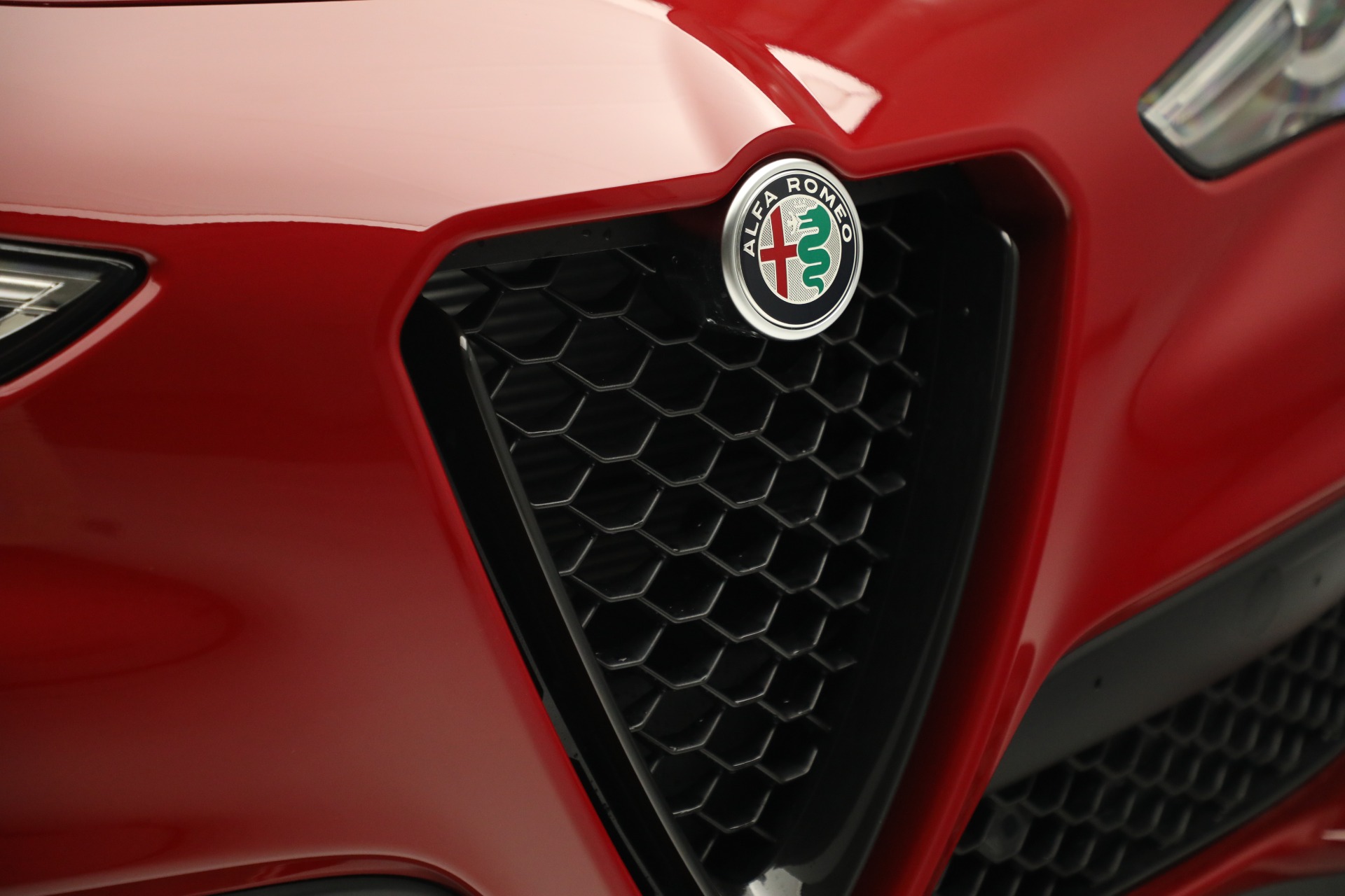 New 2022 Alfa Romeo Stelvio Sprint | St. Petersburg, FL
