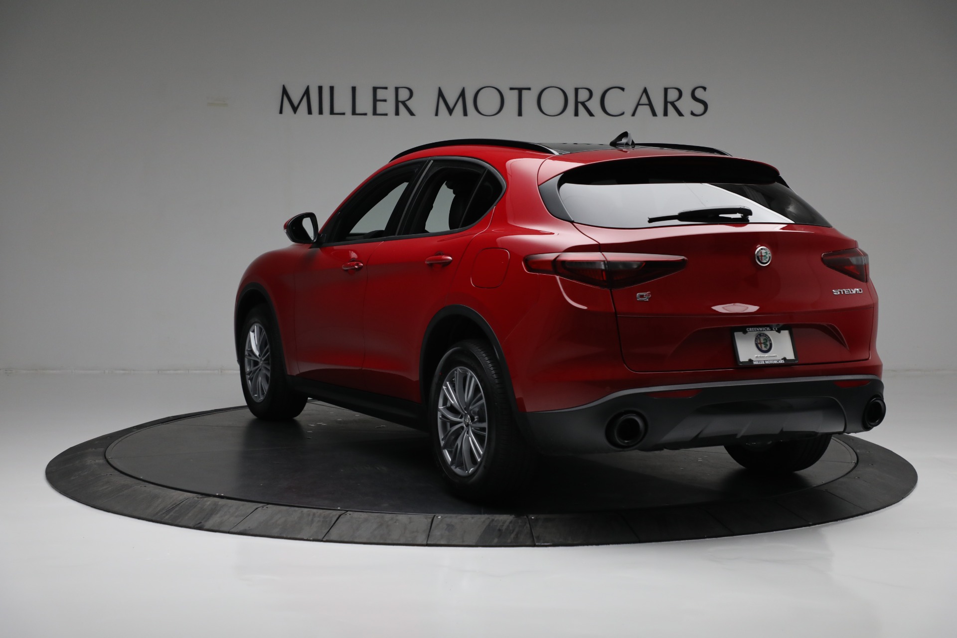 New 2022 Alfa Romeo Stelvio Sprint | St. Petersburg, FL