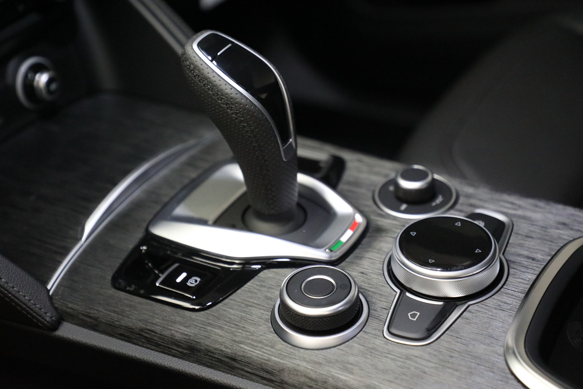 New 2022 Alfa Romeo Stelvio Sprint | St. Petersburg, FL